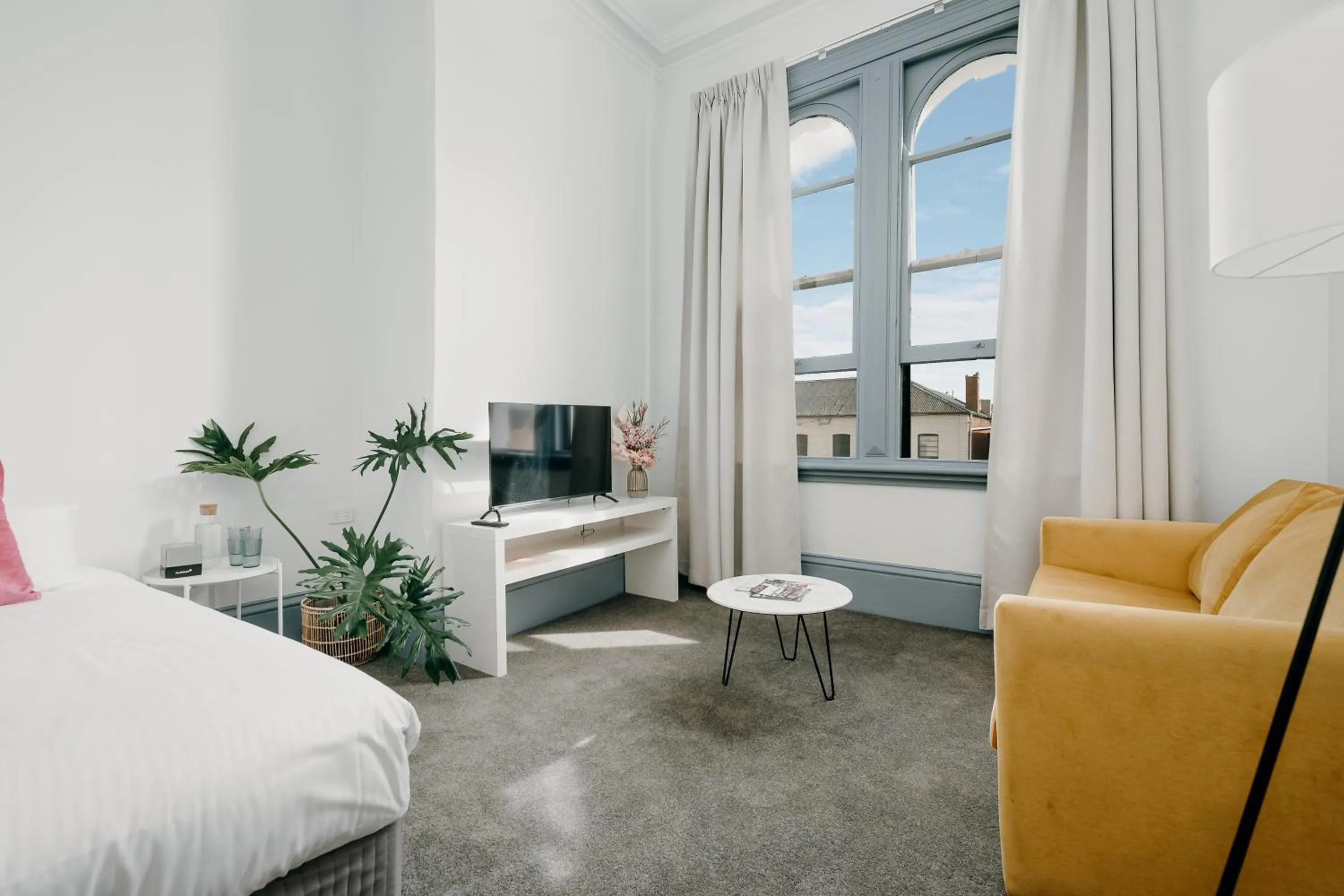 View (from property/room), Bed in The Victoria Hotel Bathurst