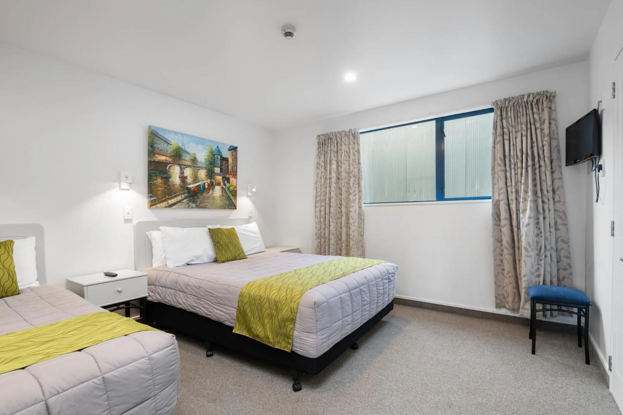 Bedroom, Bed in Panorama Motor Lodge