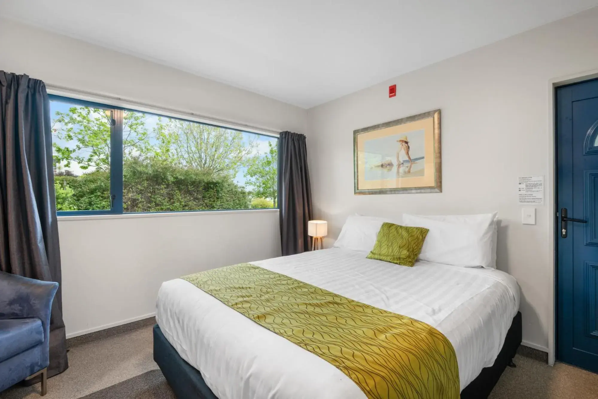 Queen Studio in Panorama Motor Lodge Queen Studio in Panorama Motor Lodge