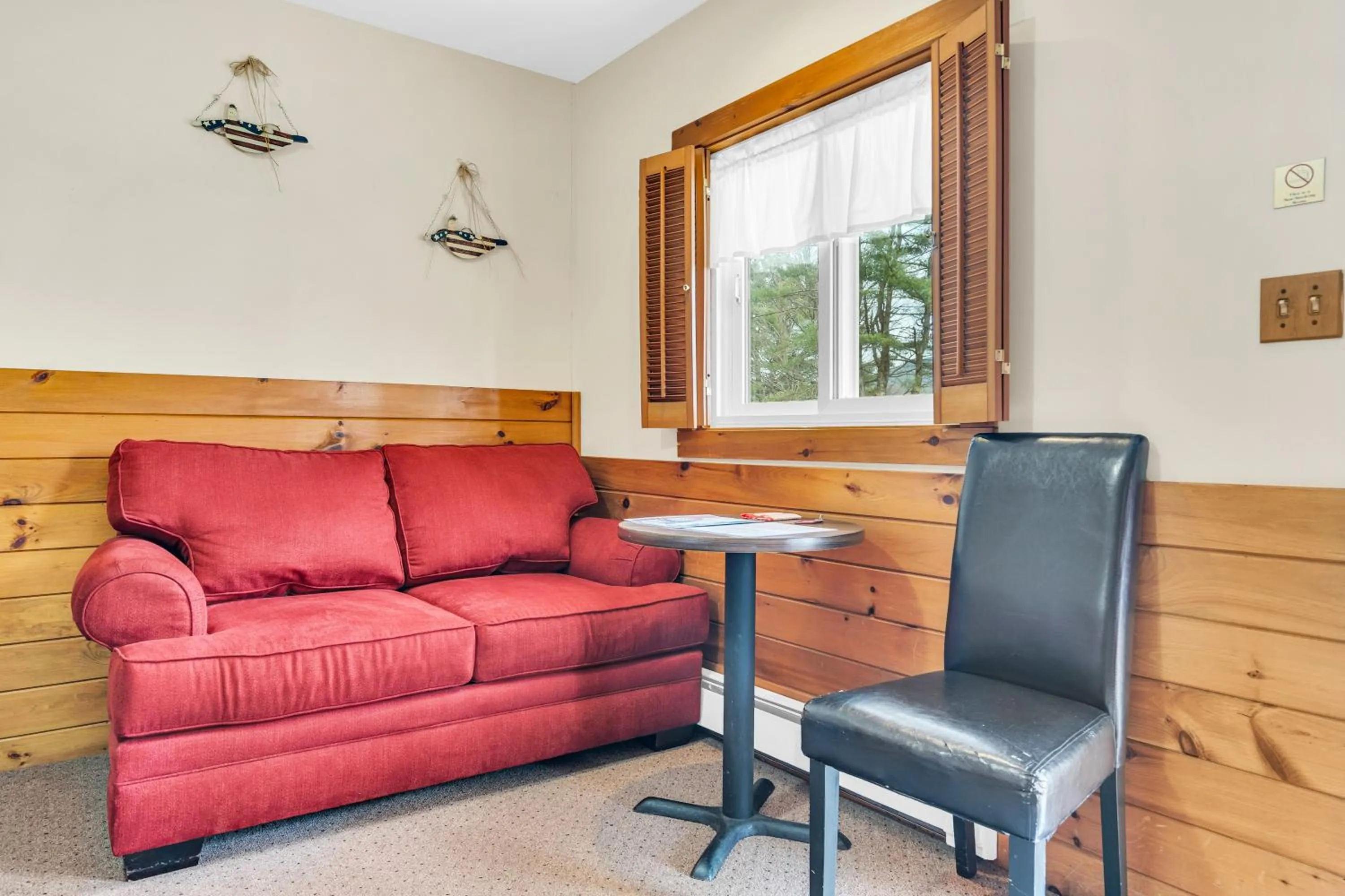 Seating area in The Inn at the Rostay