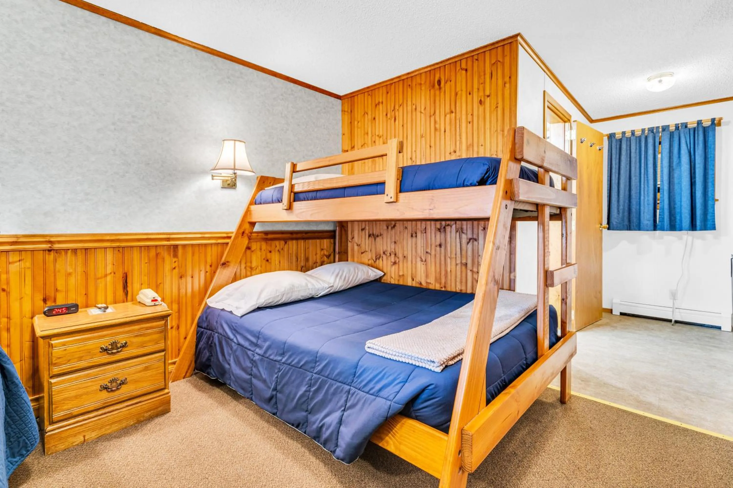 bunk bed, Bed in The Inn at the Rostay