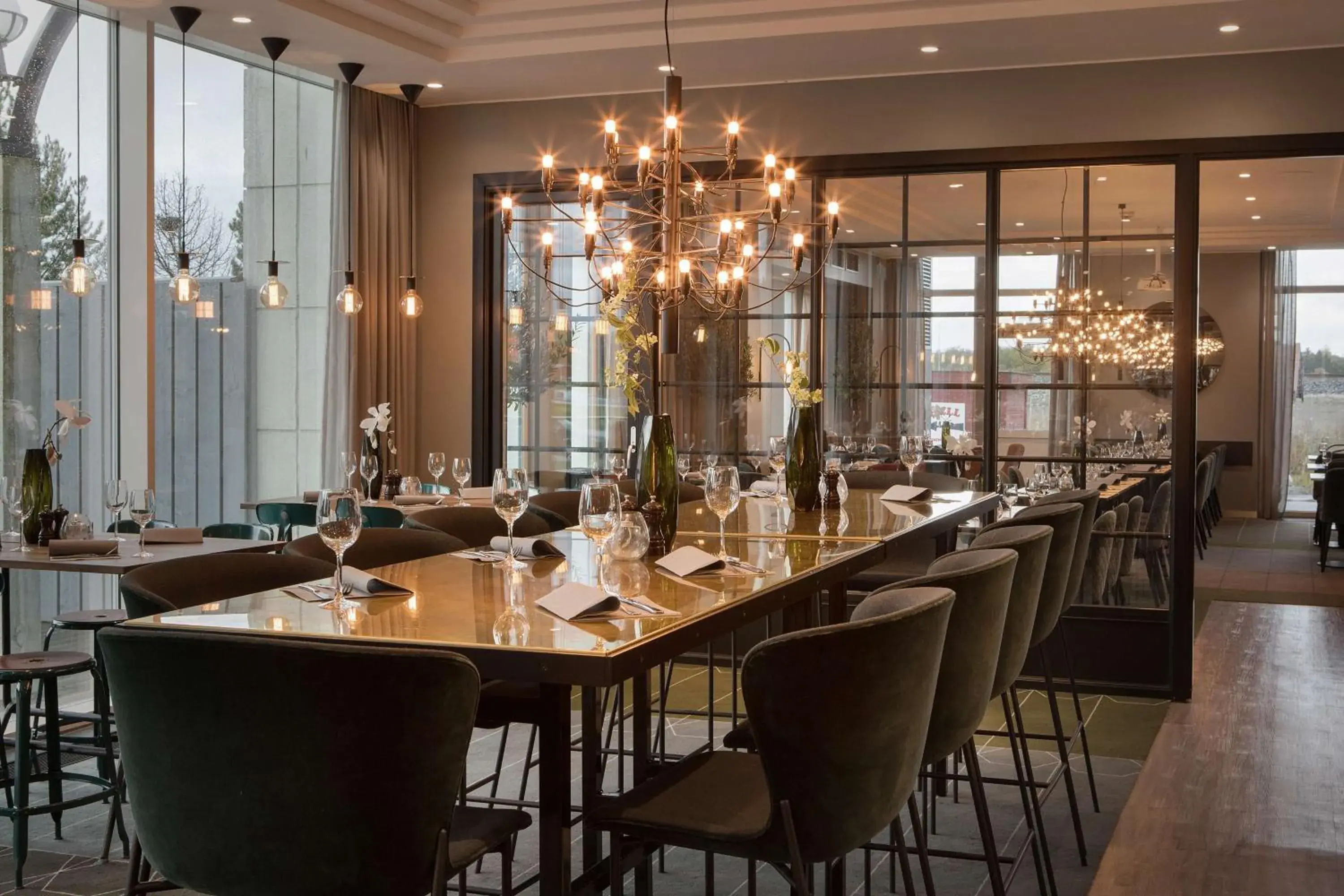 Restaurant/places to eat in Scandic Hell Restaurant/places to eat in Scandic Hell