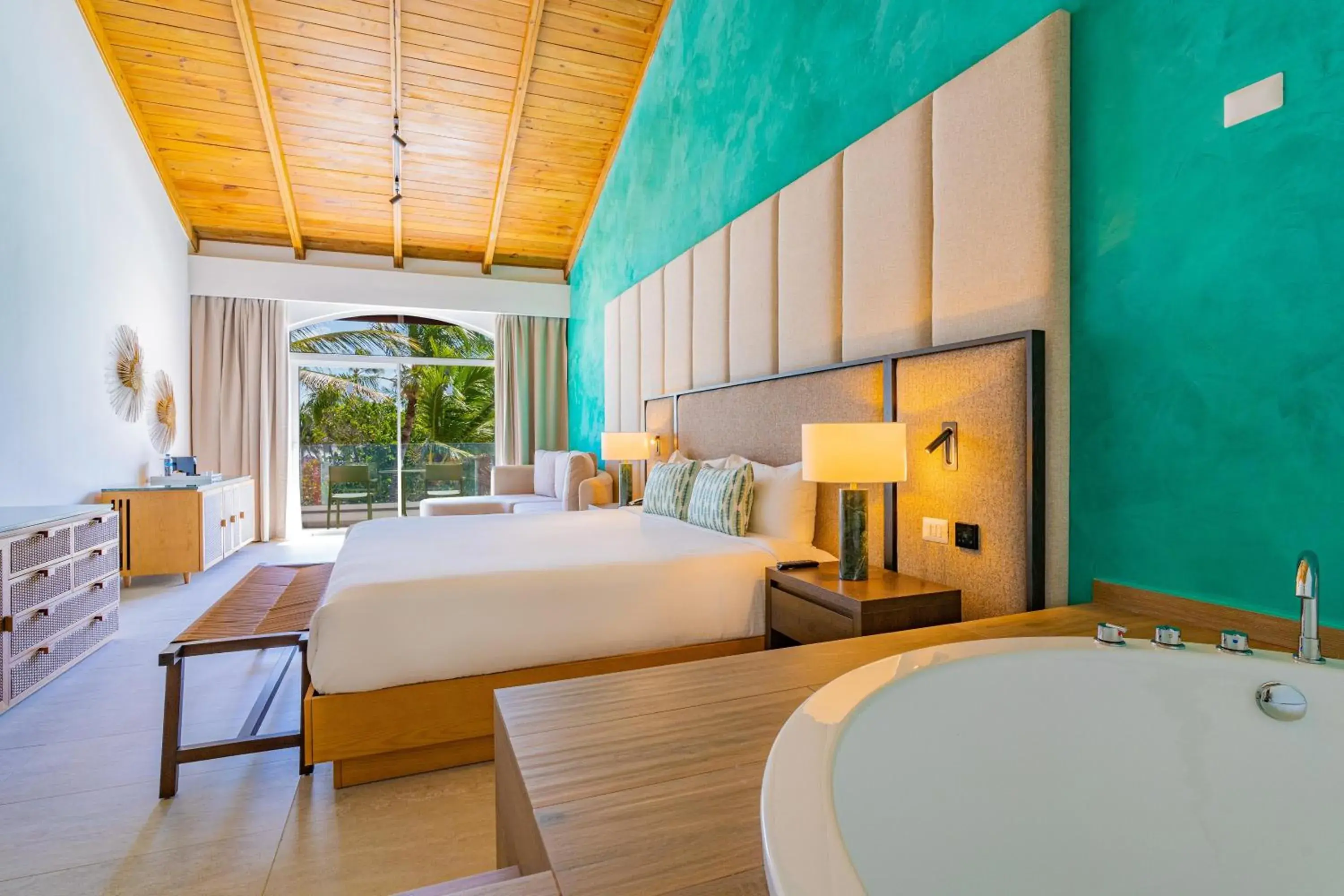 Photo of the whole room, Bed in Tropical Deluxe Princess - All Inclusive Photo of the whole room, Bed in Tropical Deluxe Princess - All Inclusive