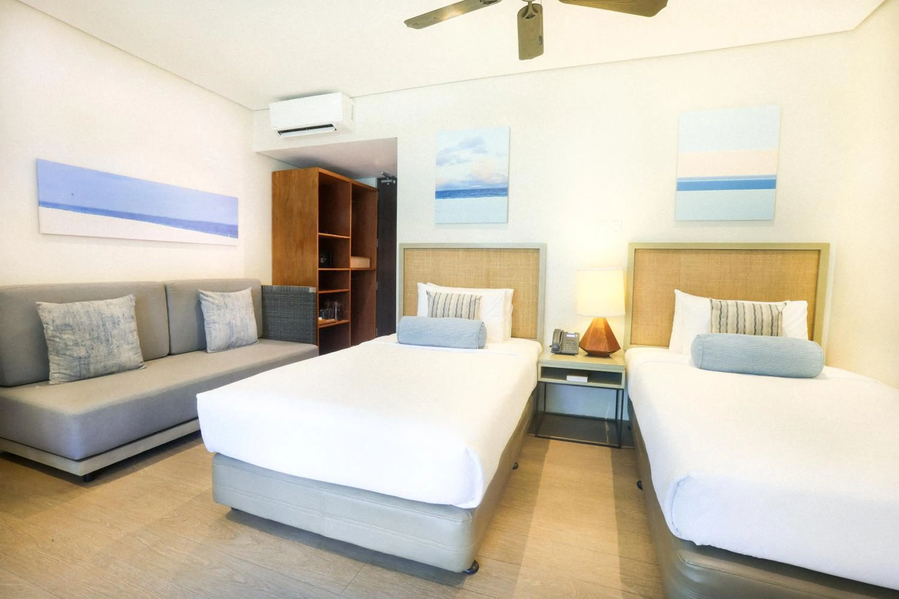 Bedroom, Bed in Huni Lio