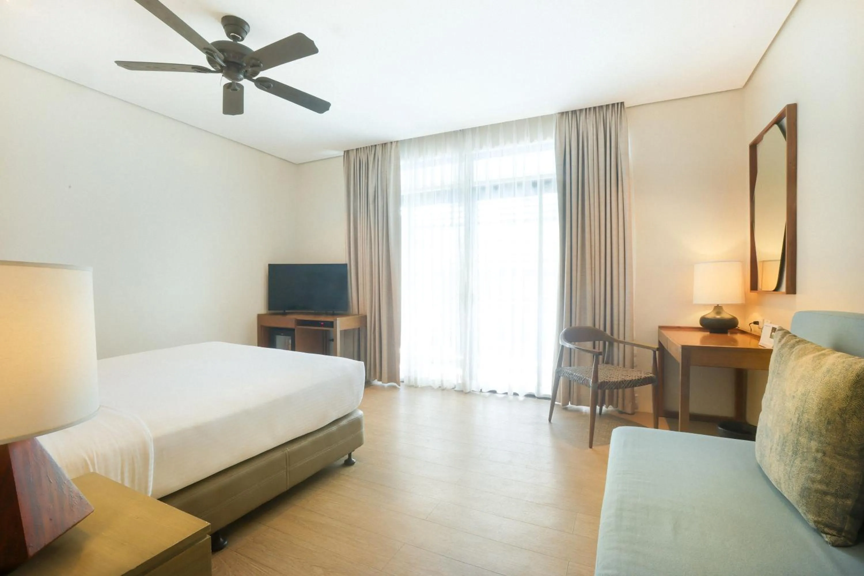 Bedroom, Bed in Huni Lio