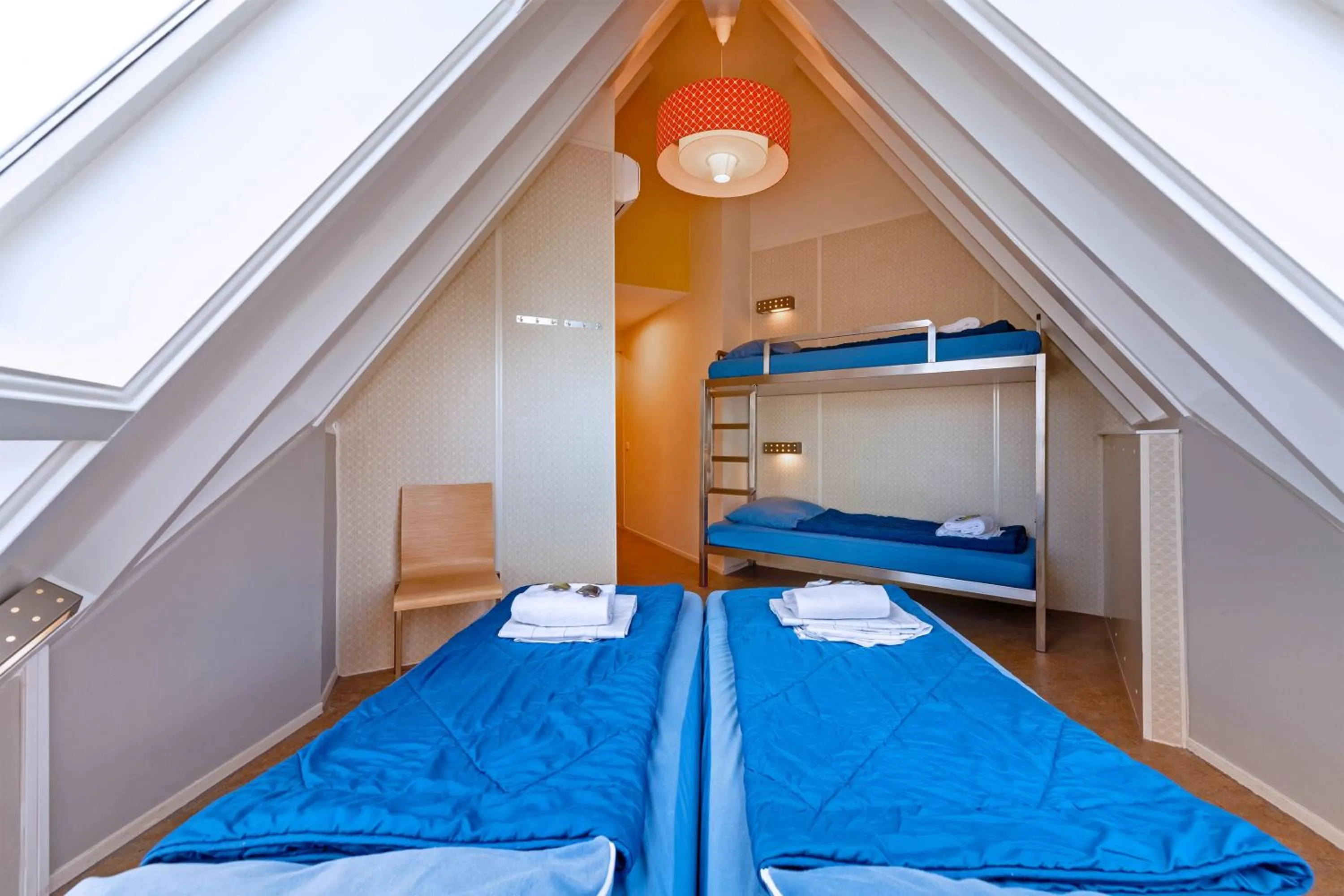 Bedroom, Bed in Stayokay Hostel Rotterdam - fully renovated April 2026