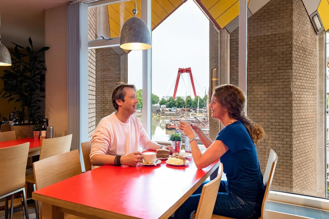 Restaurant/places to eat in Stayokay Hostel Rotterdam