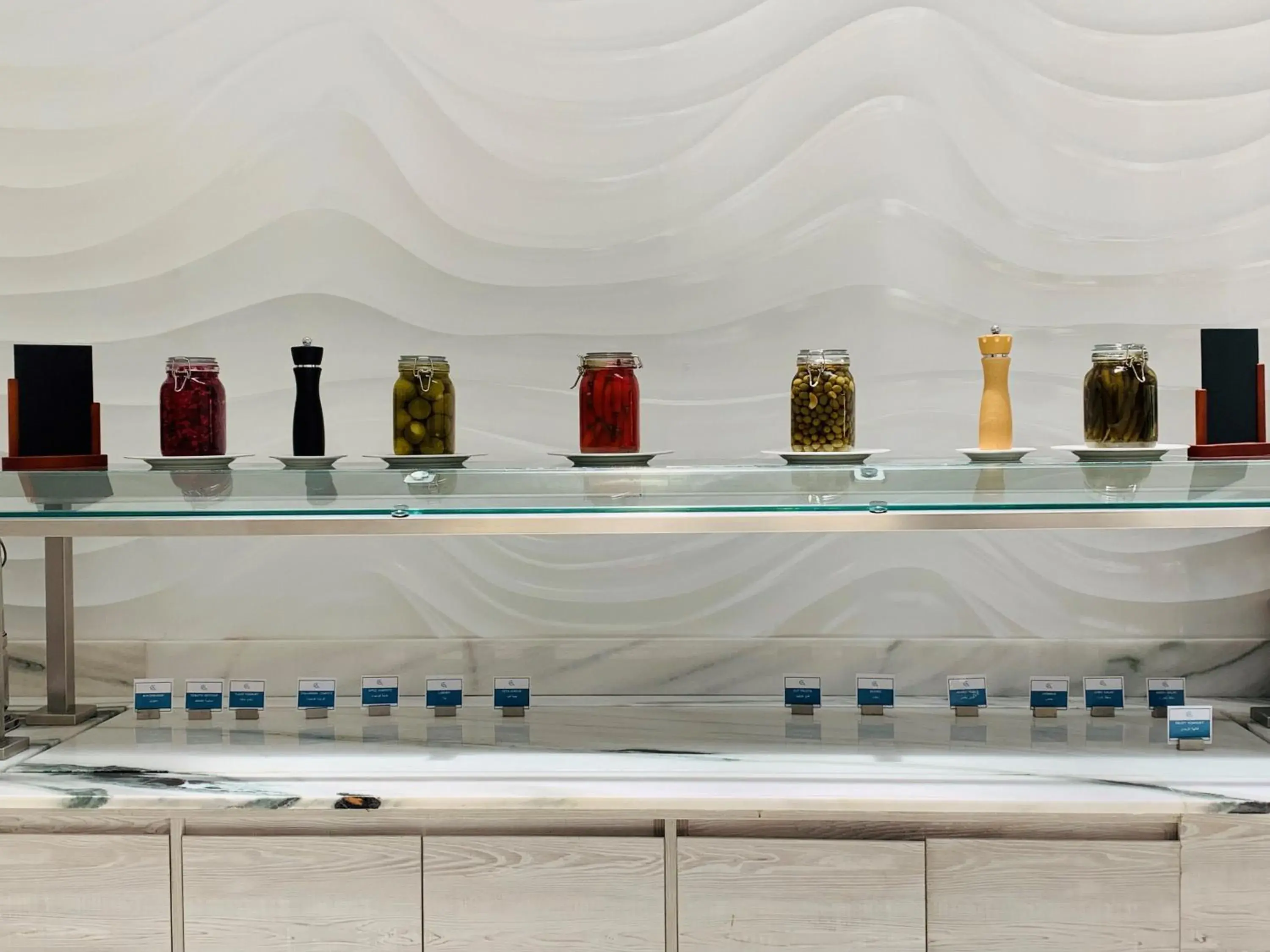 Restaurant/places to eat in City Avenue Hotel Restaurant/places to eat in City Avenue Hotel