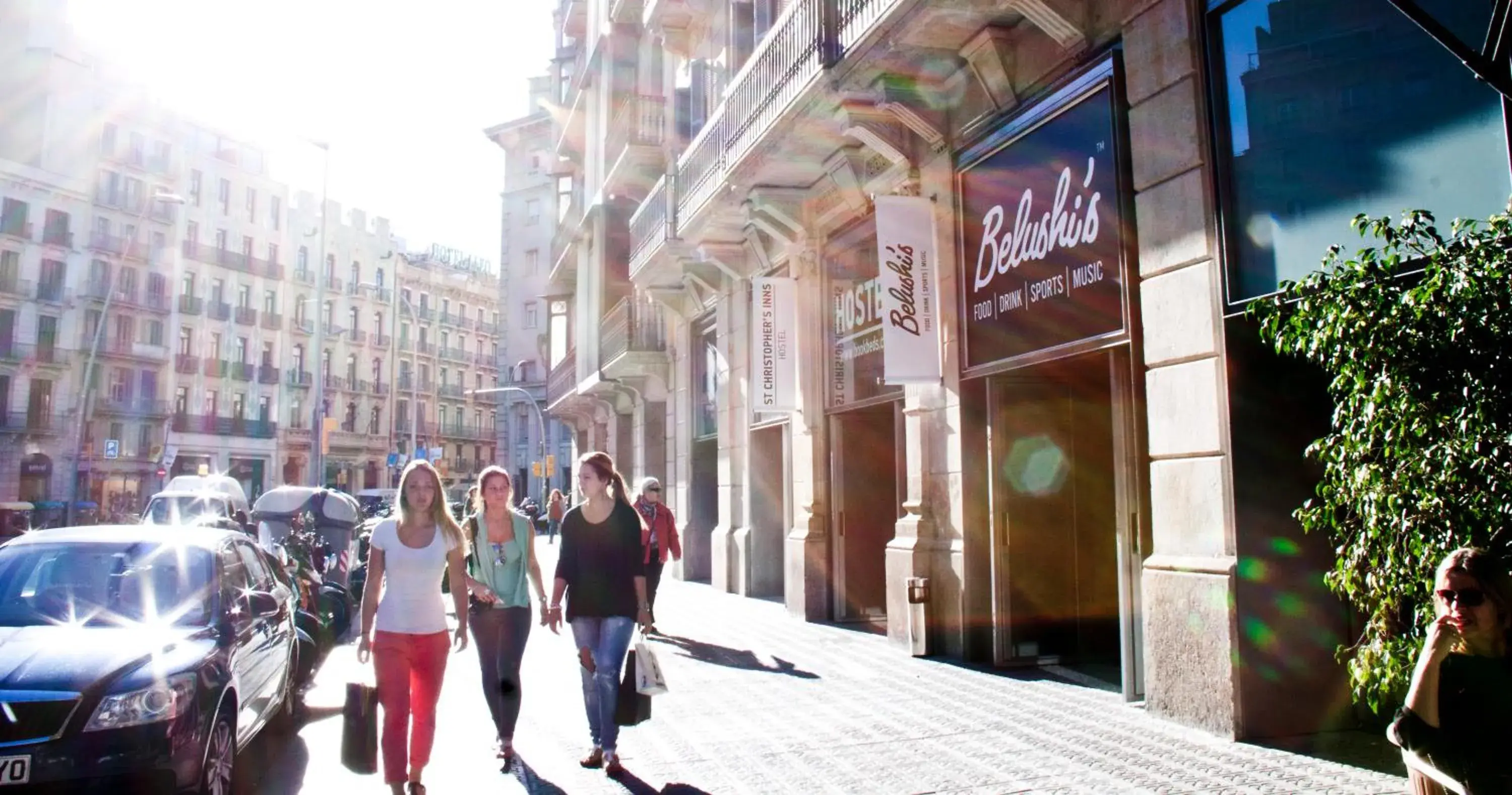 Facade/entrance in St Christopher's Inn Barcelona Facade/entrance in St Christopher's Inn Barcelona