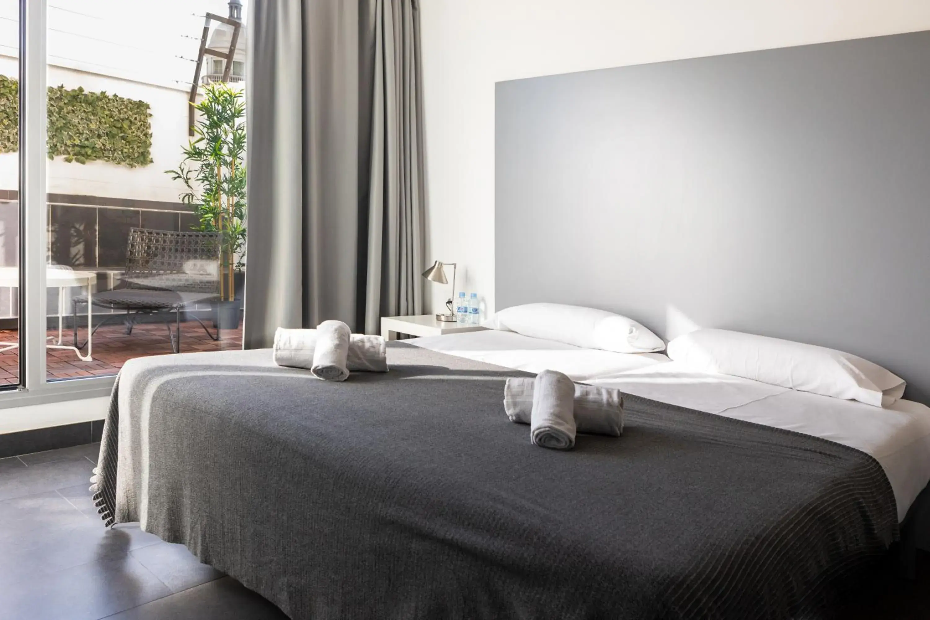 Photo of the whole room, Bed in St Christopher's Inn Barcelona Photo of the whole room, Bed in St Christopher's Inn Barcelona