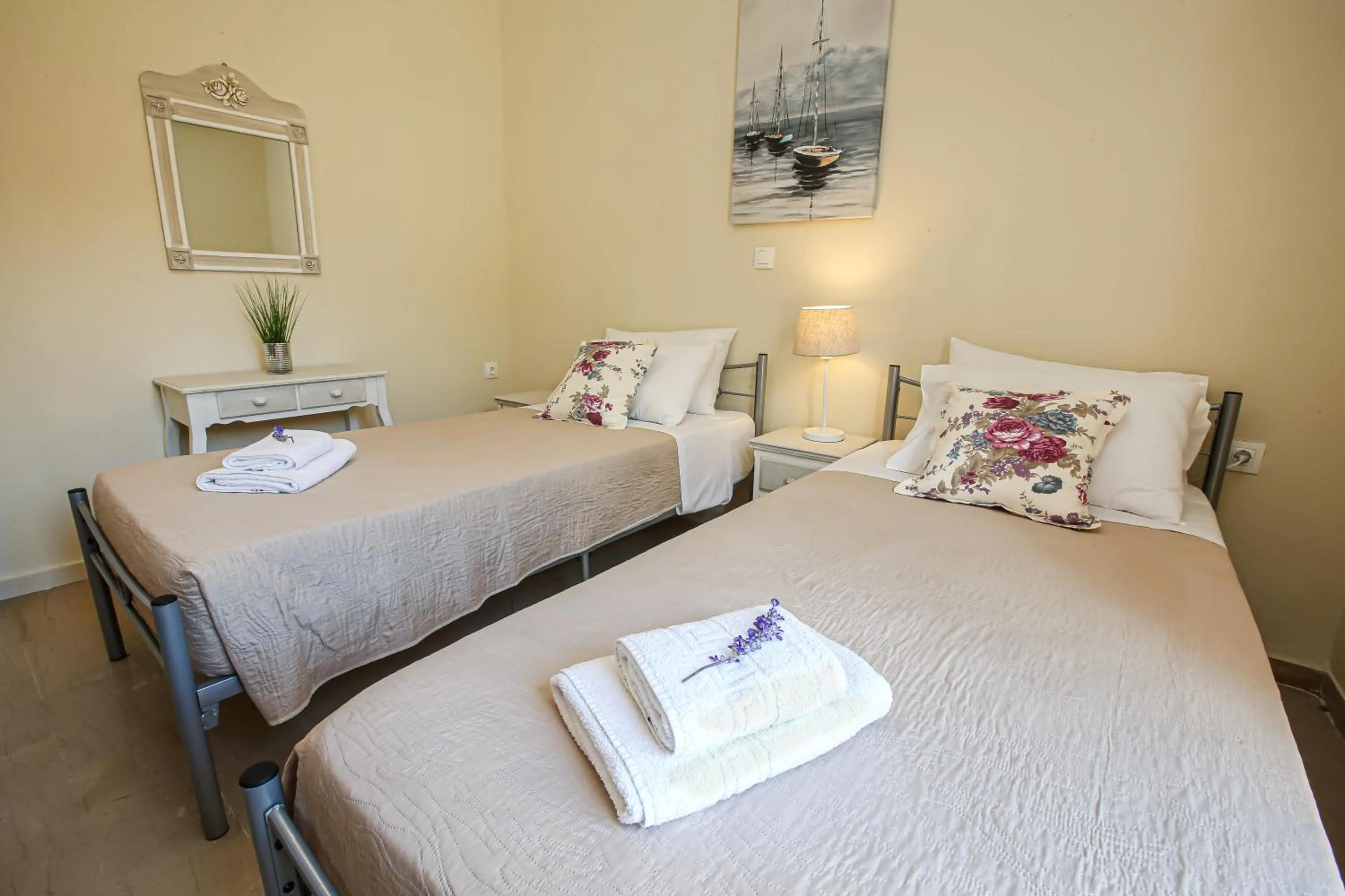 Bedroom, Bed in Navigator Villas - Houses