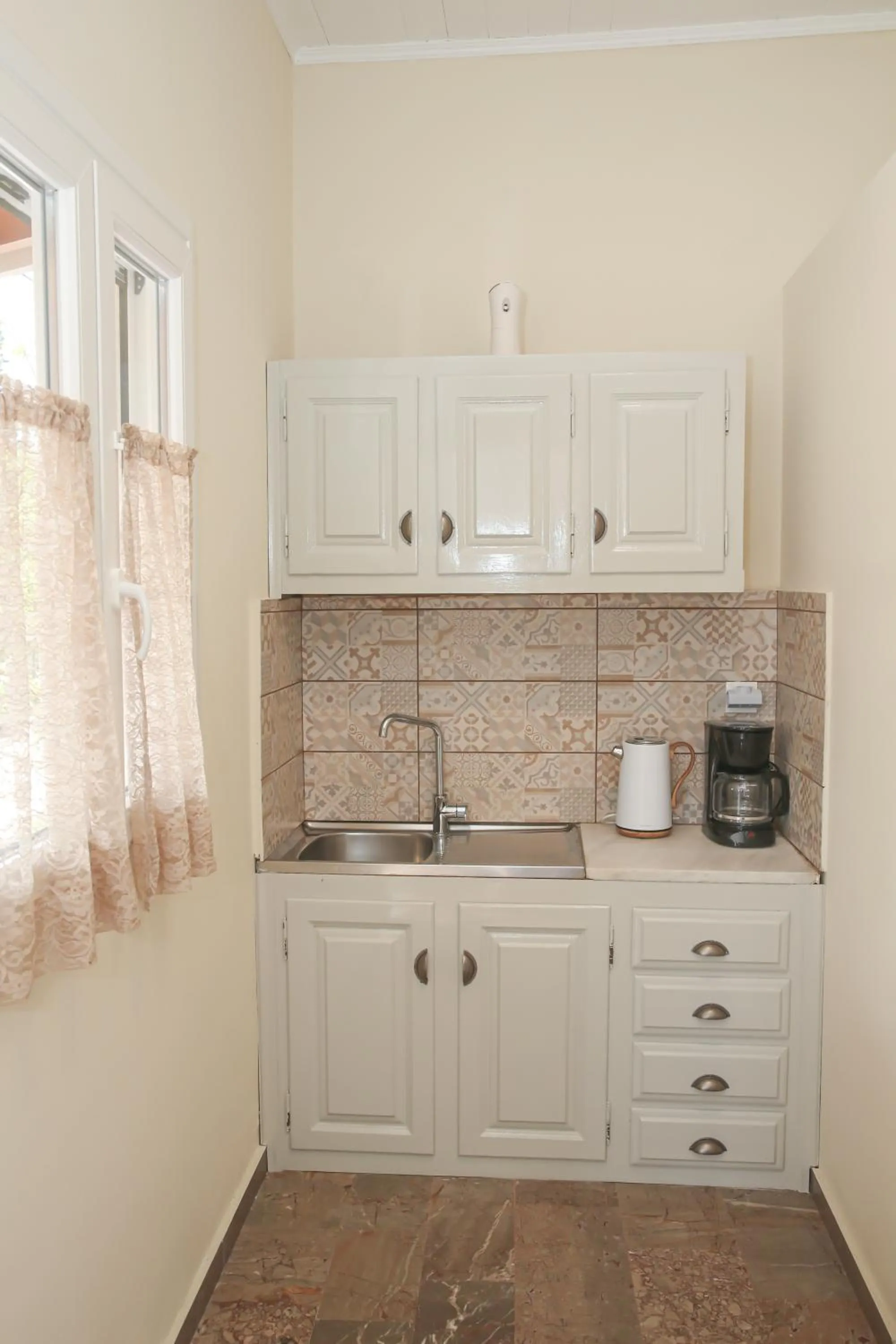 Coffee/tea facilities in Navigator Villas - Houses