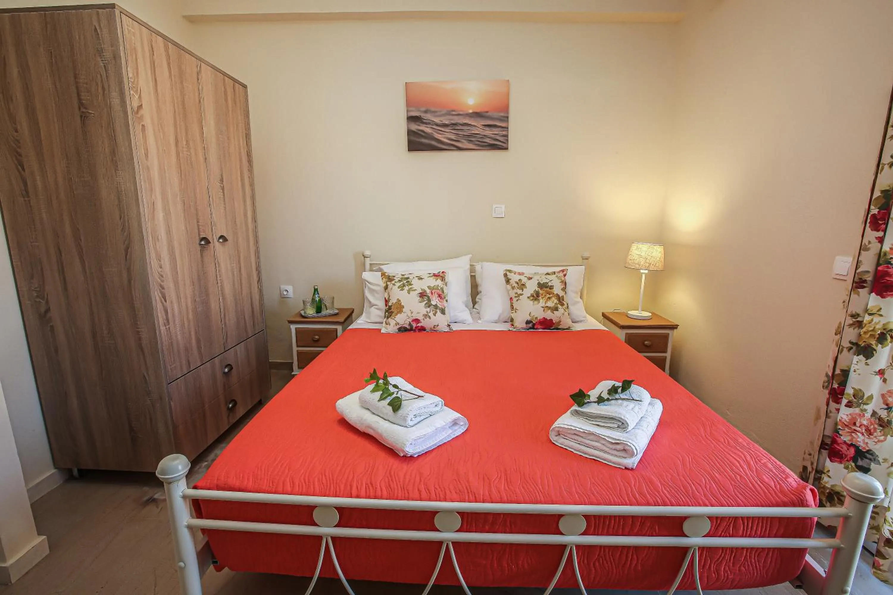Bedroom, Bed in Navigator Villas - Houses