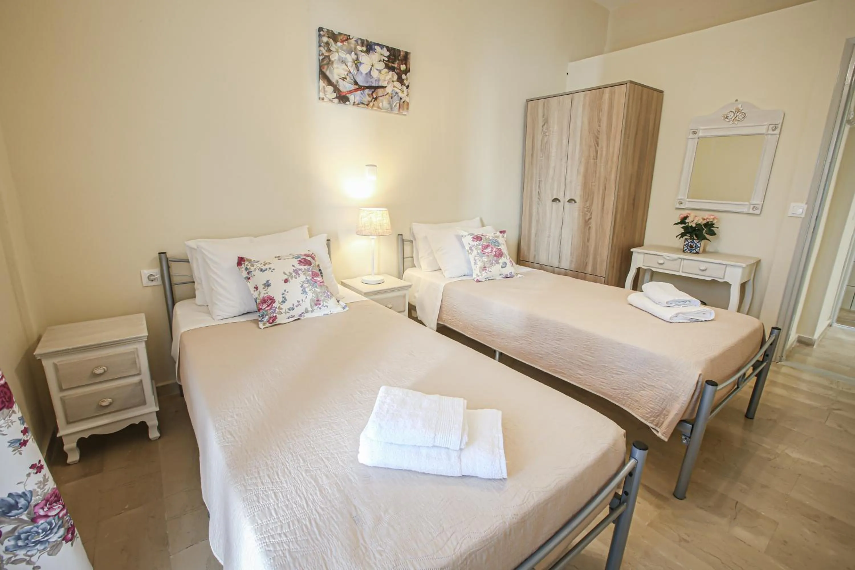 Bedroom, Bed in Navigator Villas - Houses