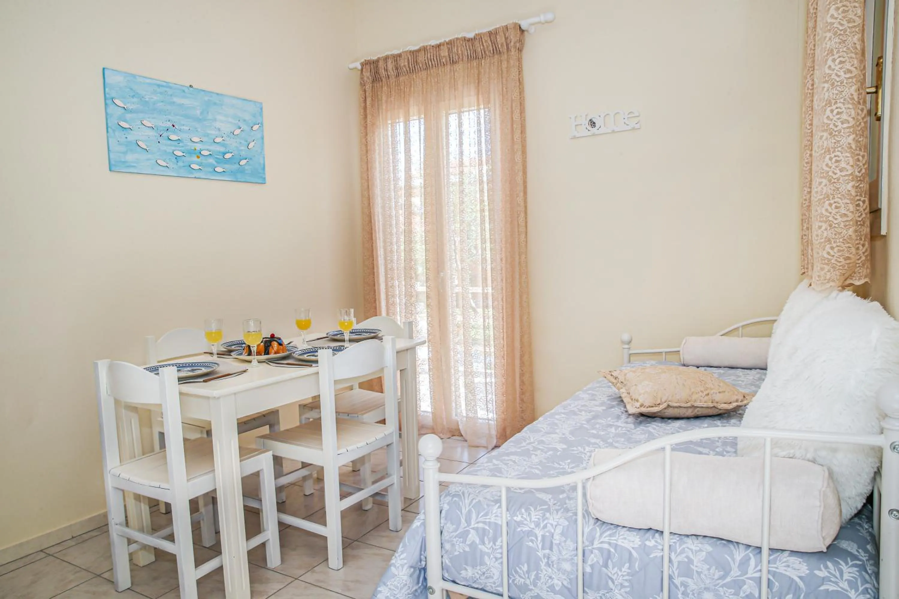 Bed in Navigator Villas - Houses