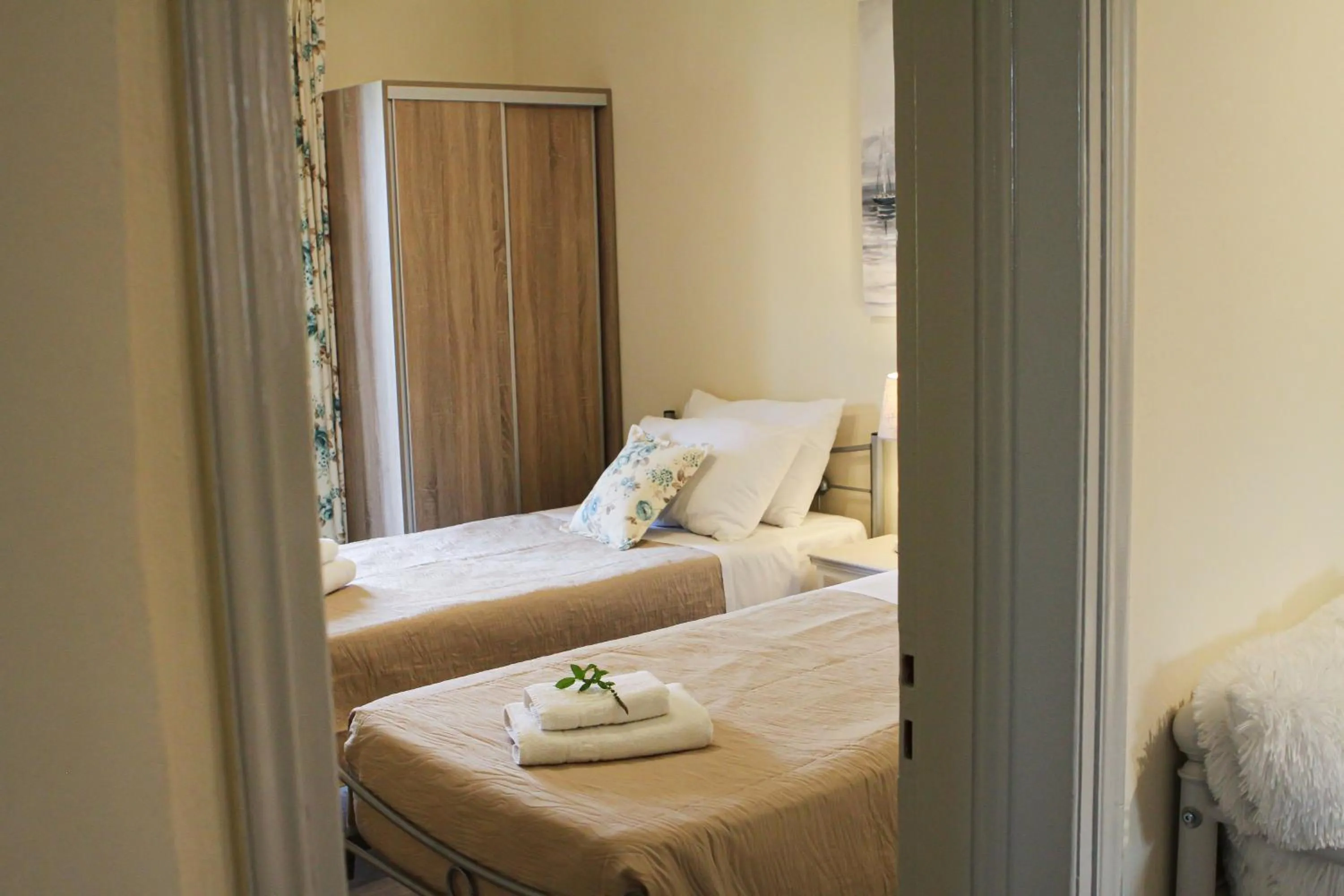 Photo of the whole room, Bed in Navigator Villas - Houses
