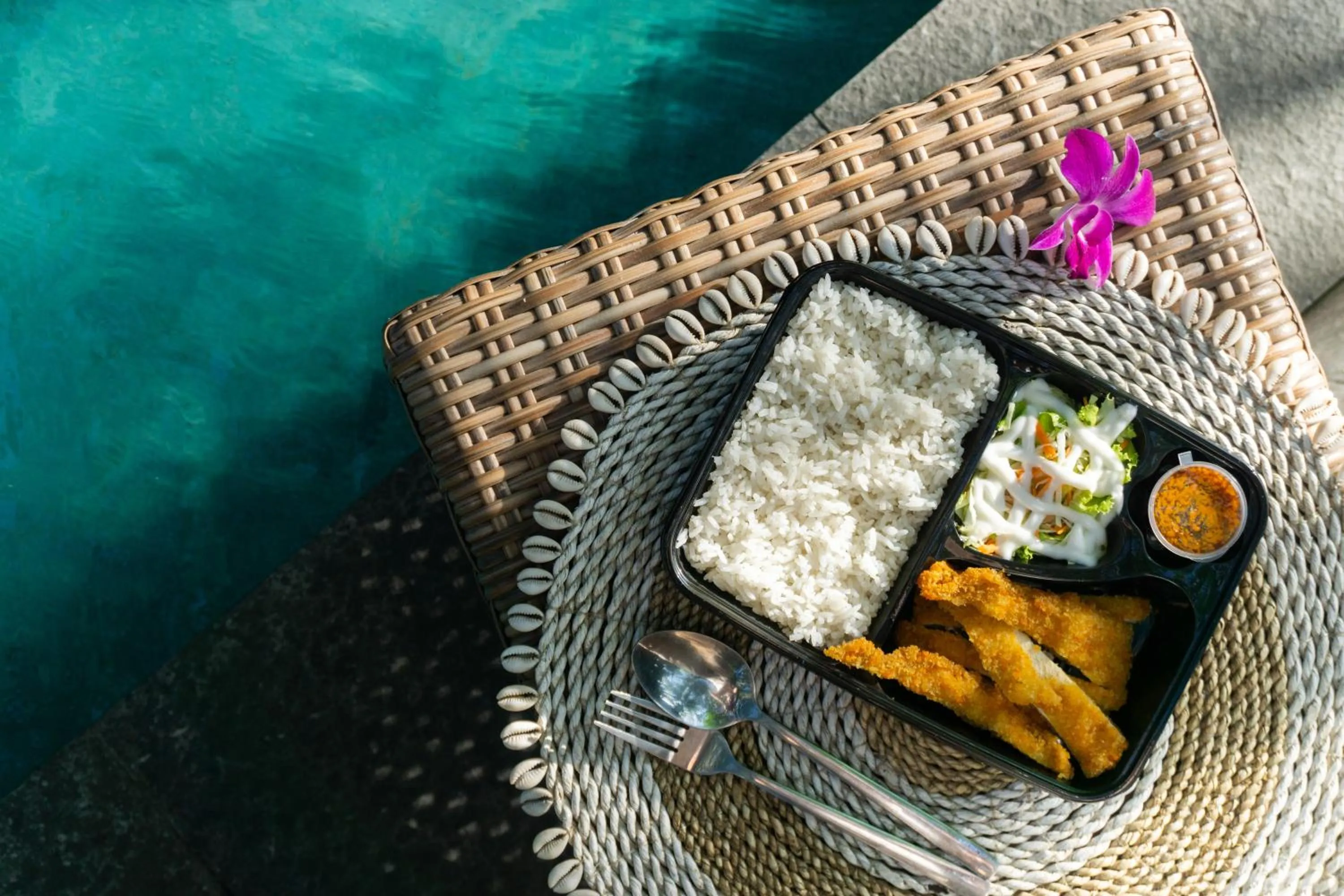 Food and drinks in Interconnection Hostel