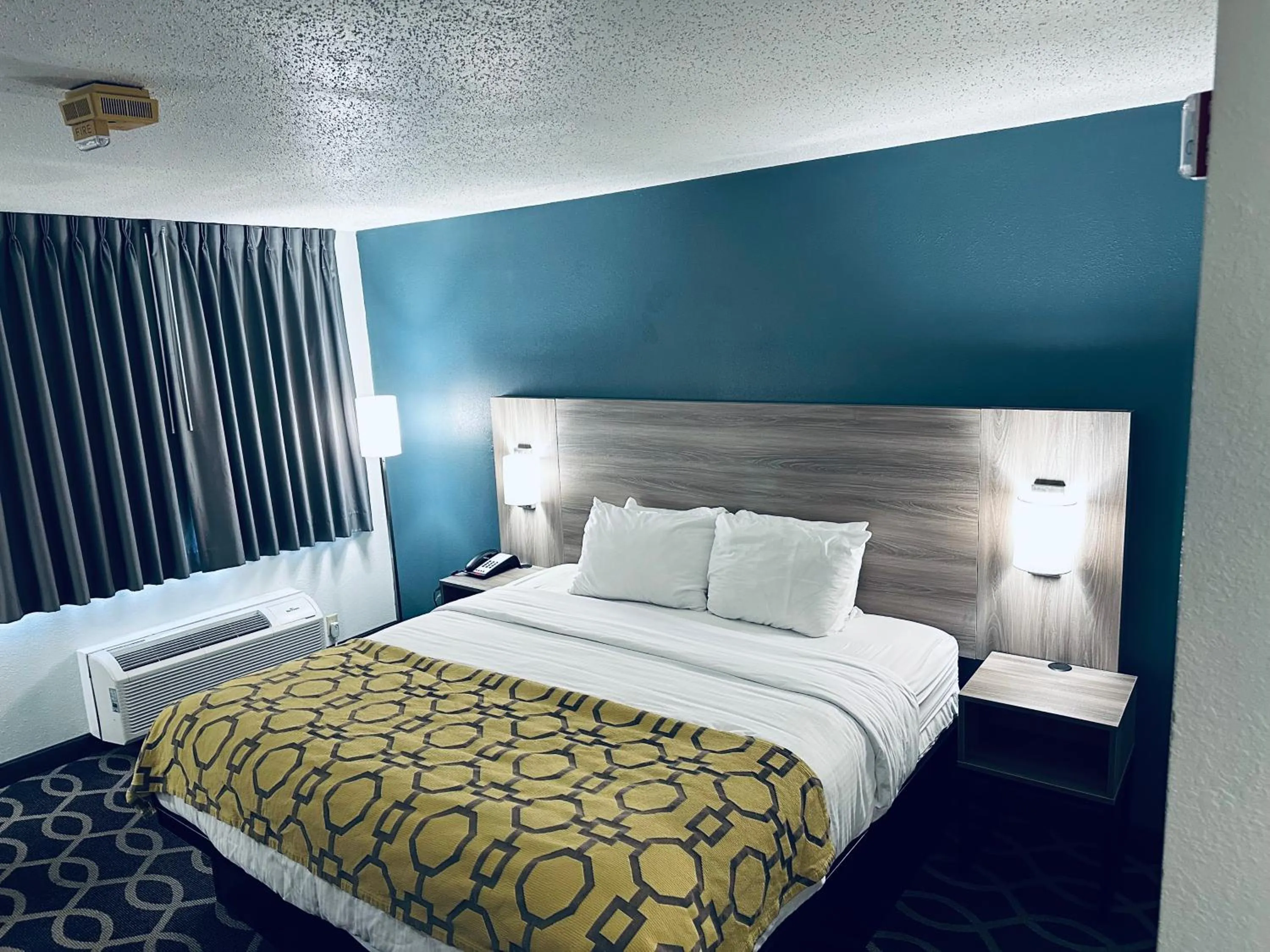 Bed in Baymont by Wyndham Piqua