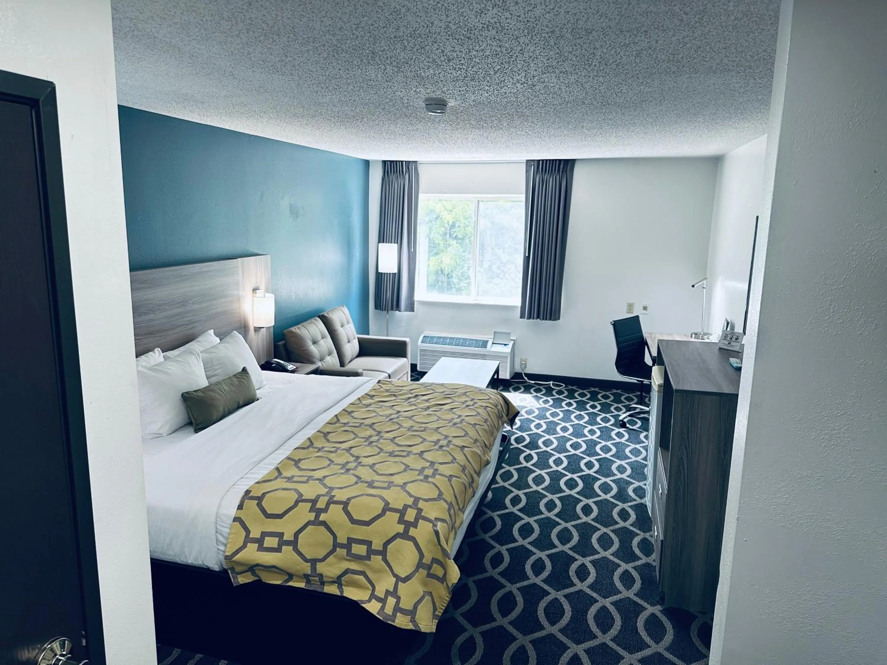 Bed in Baymont by Wyndham Piqua