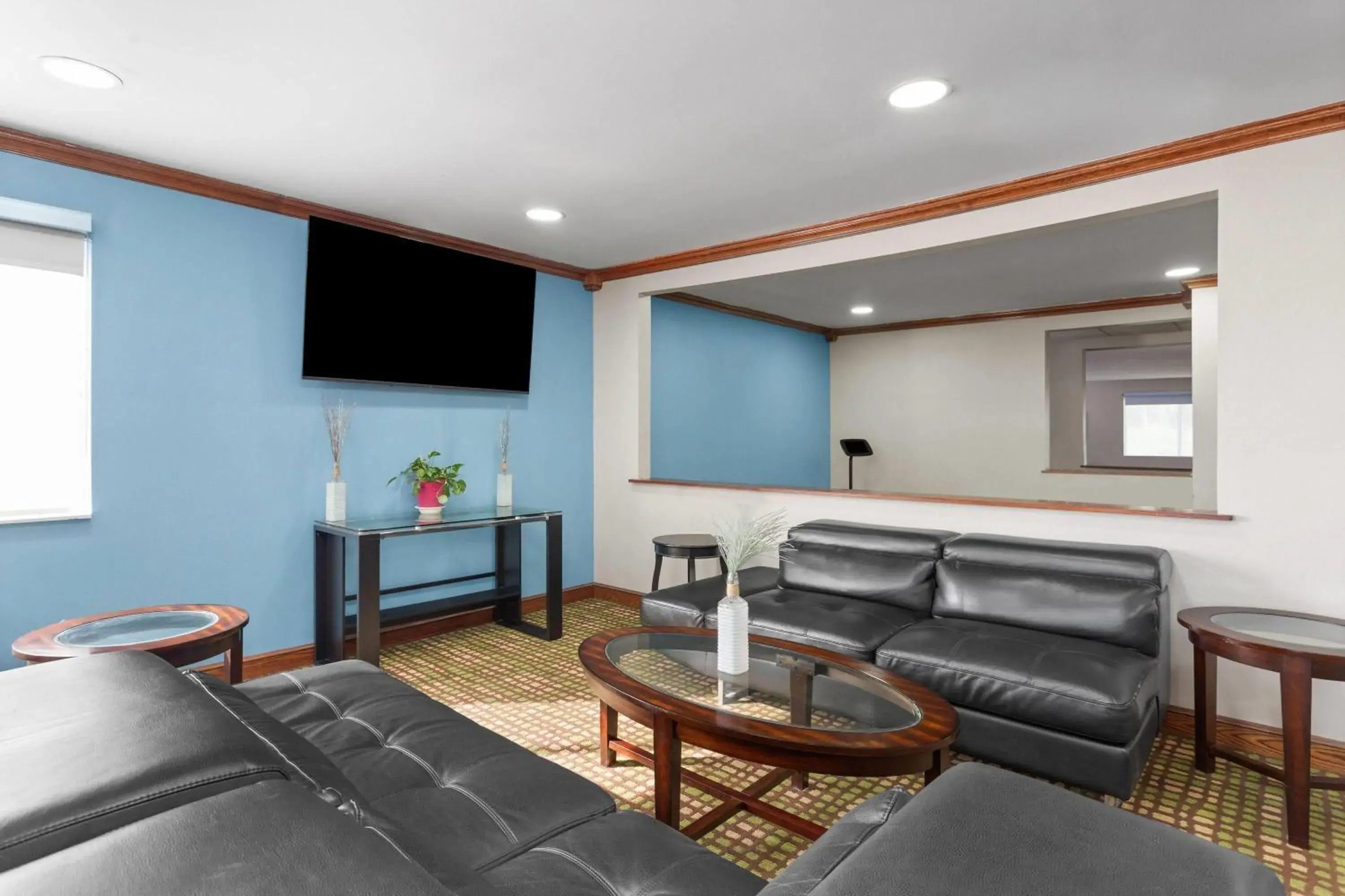 Lobby or reception in Baymont by Wyndham Piqua Lobby or reception in Baymont by Wyndham Piqua