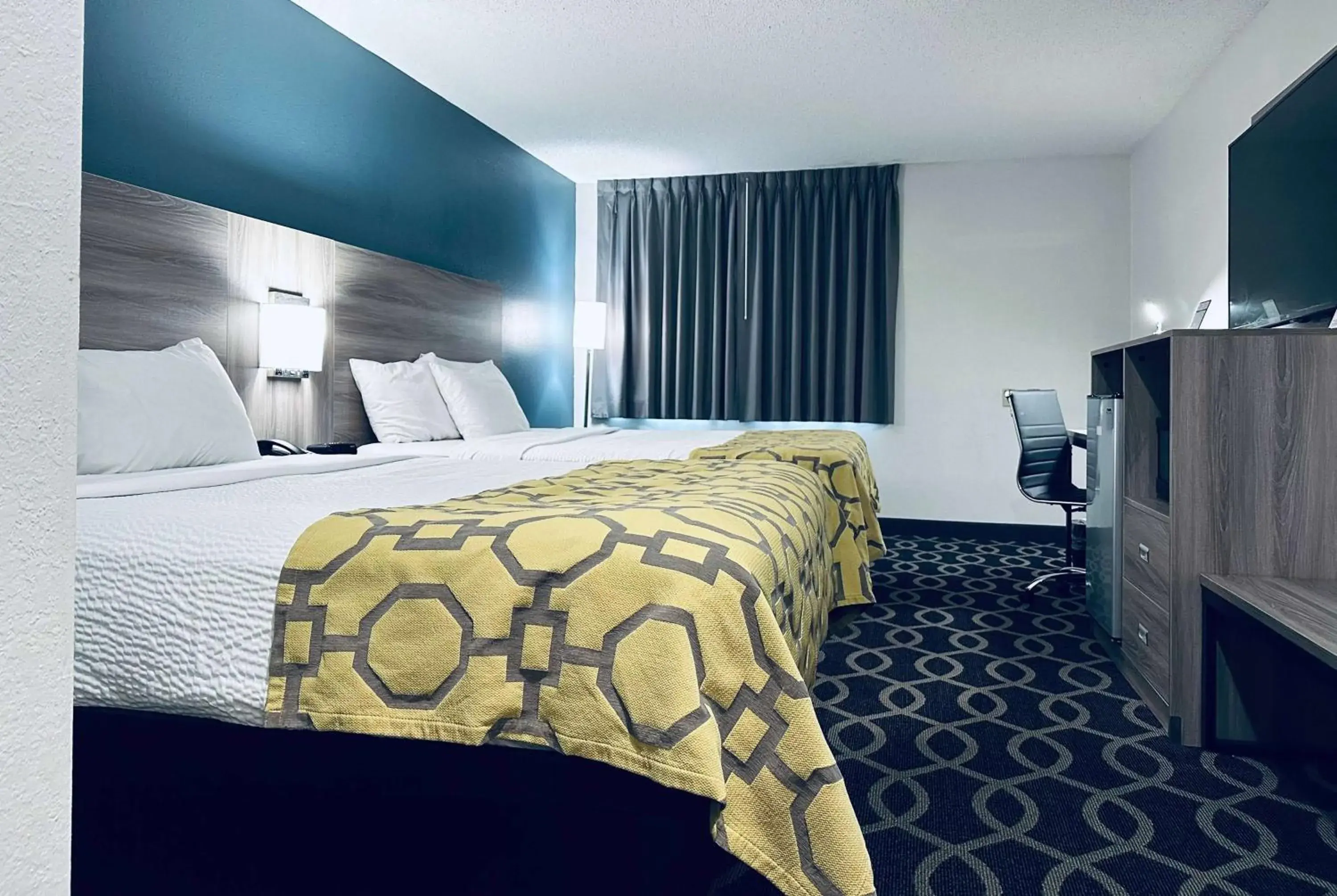 Queen Room with Two Queen Beds - Non-Smoking in Baymont by Wyndham Piqua Queen Room with Two Queen Beds - Non-Smoking in Baymont by Wyndham Piqua