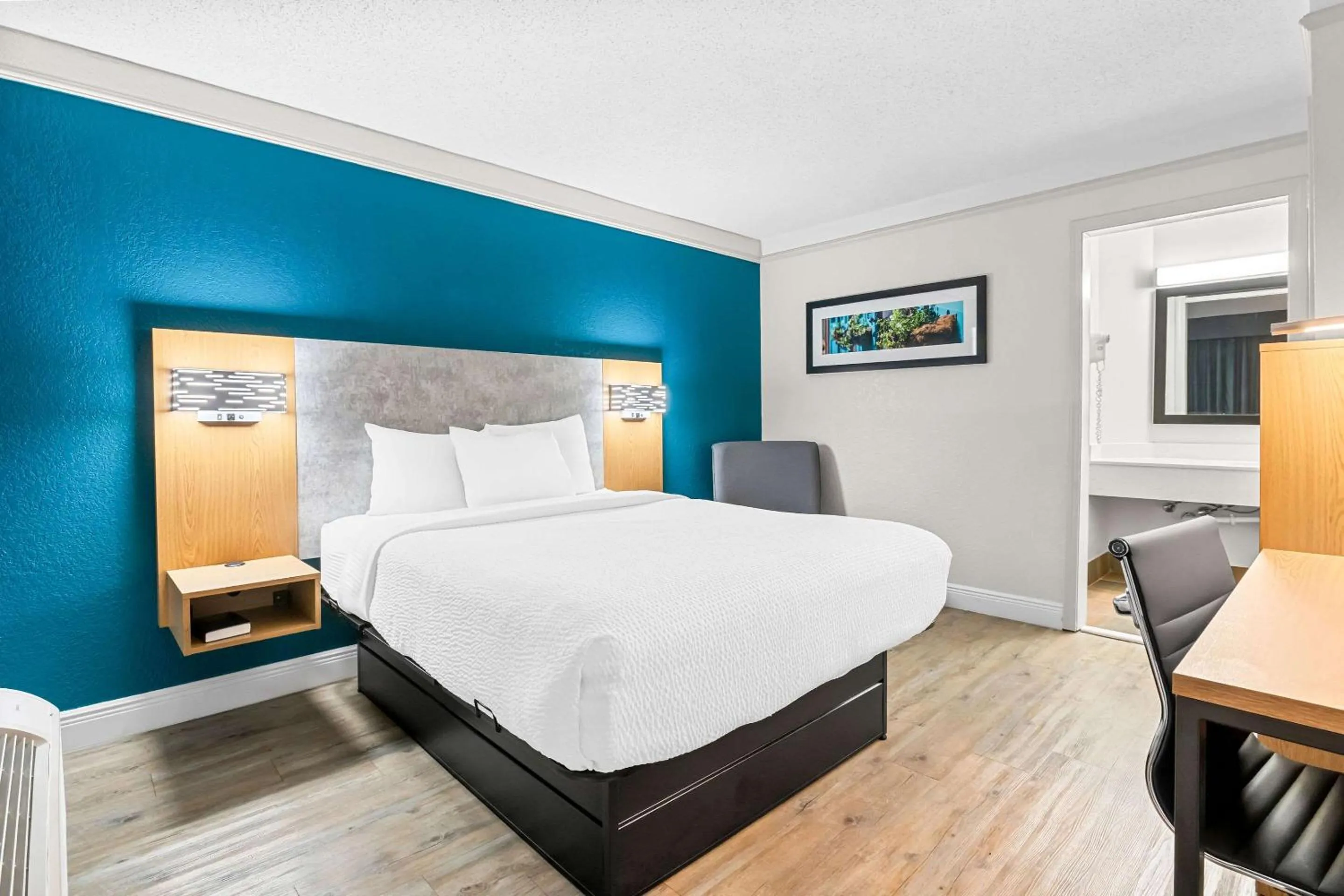 Bedroom, Bed in Quality Inn Slidell I-10