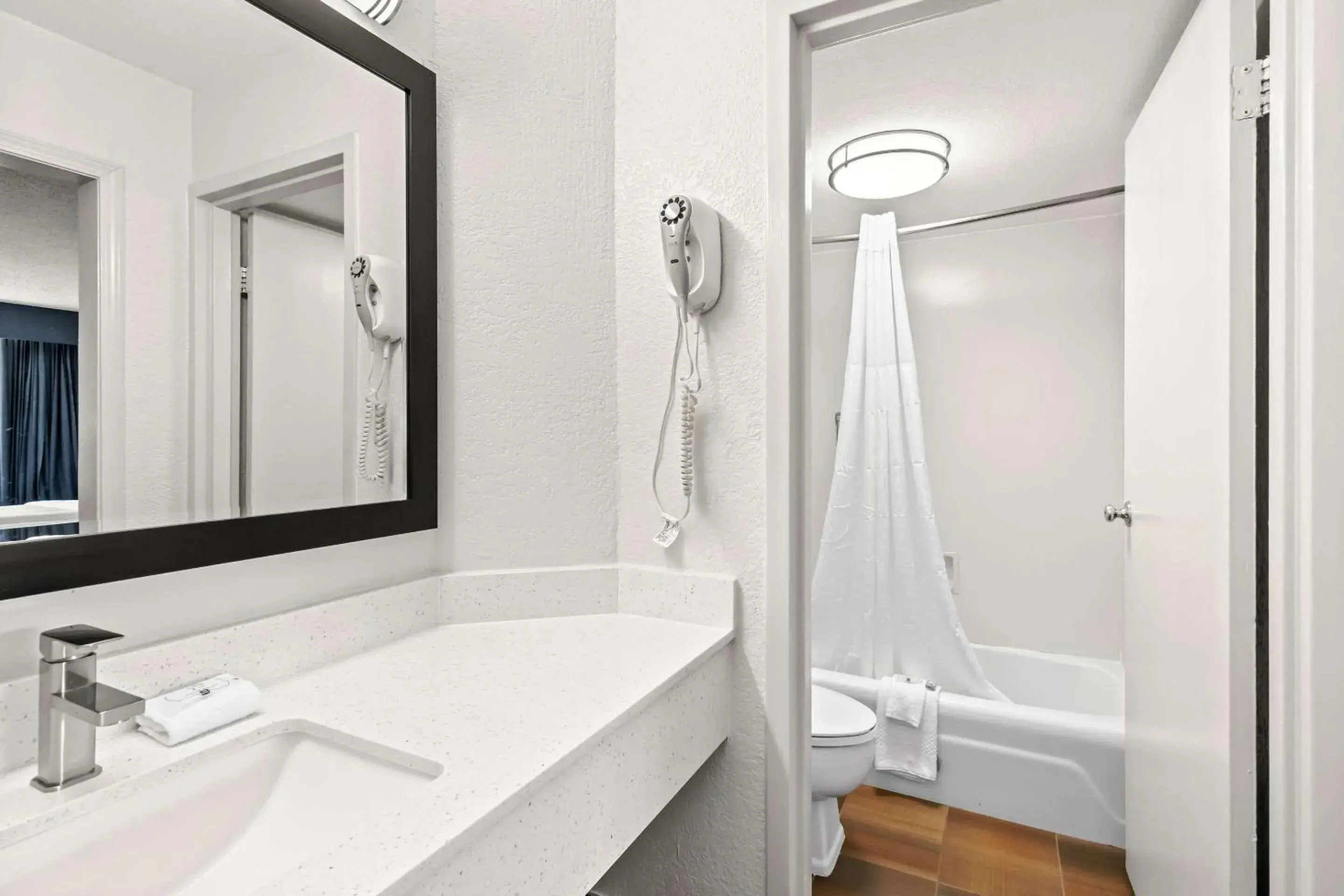 Bedroom in Quality Inn Slidell I-10 Bedroom in Quality Inn Slidell I-10