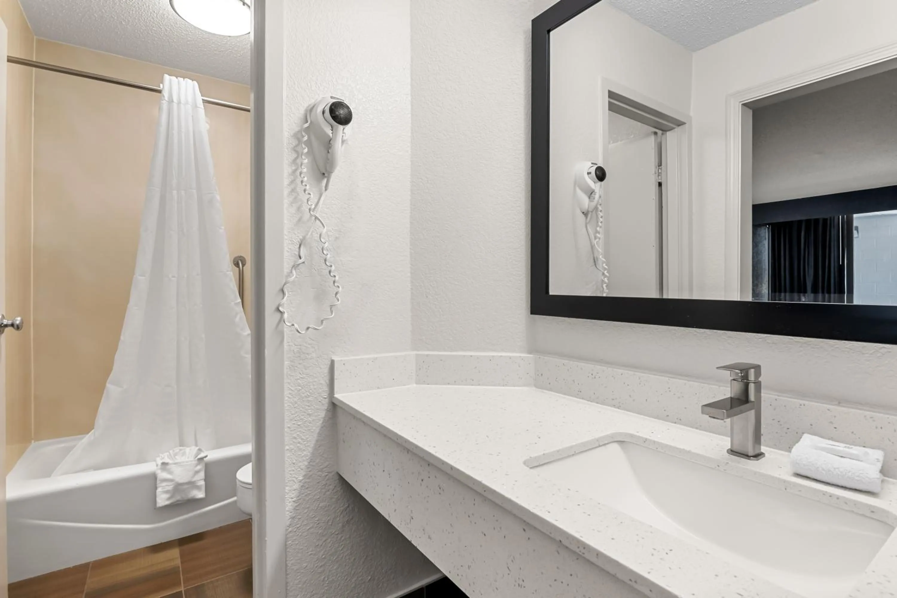 Bathroom in Quality Inn Slidell I-10