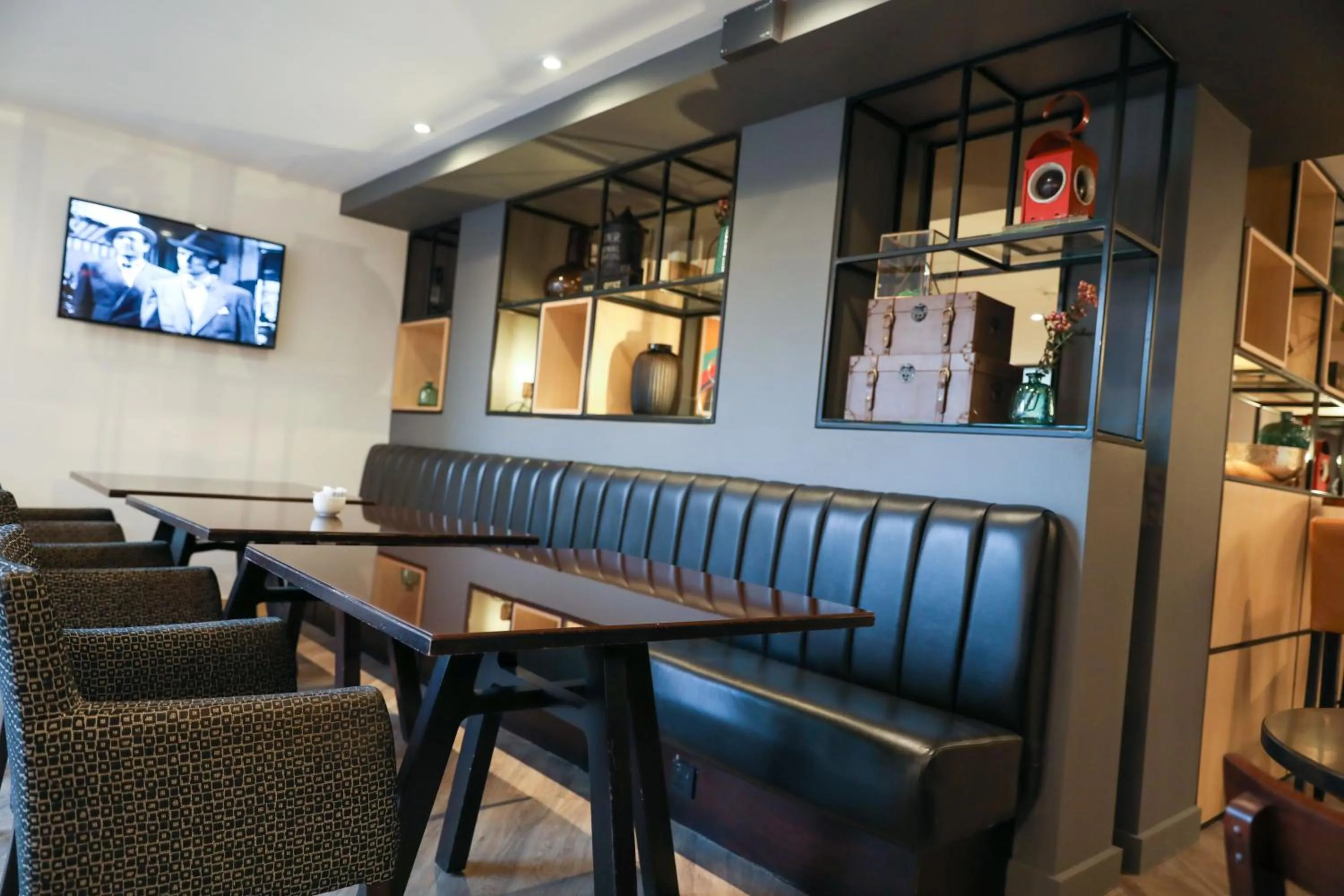 Lounge or bar in ibis budget Swindon
