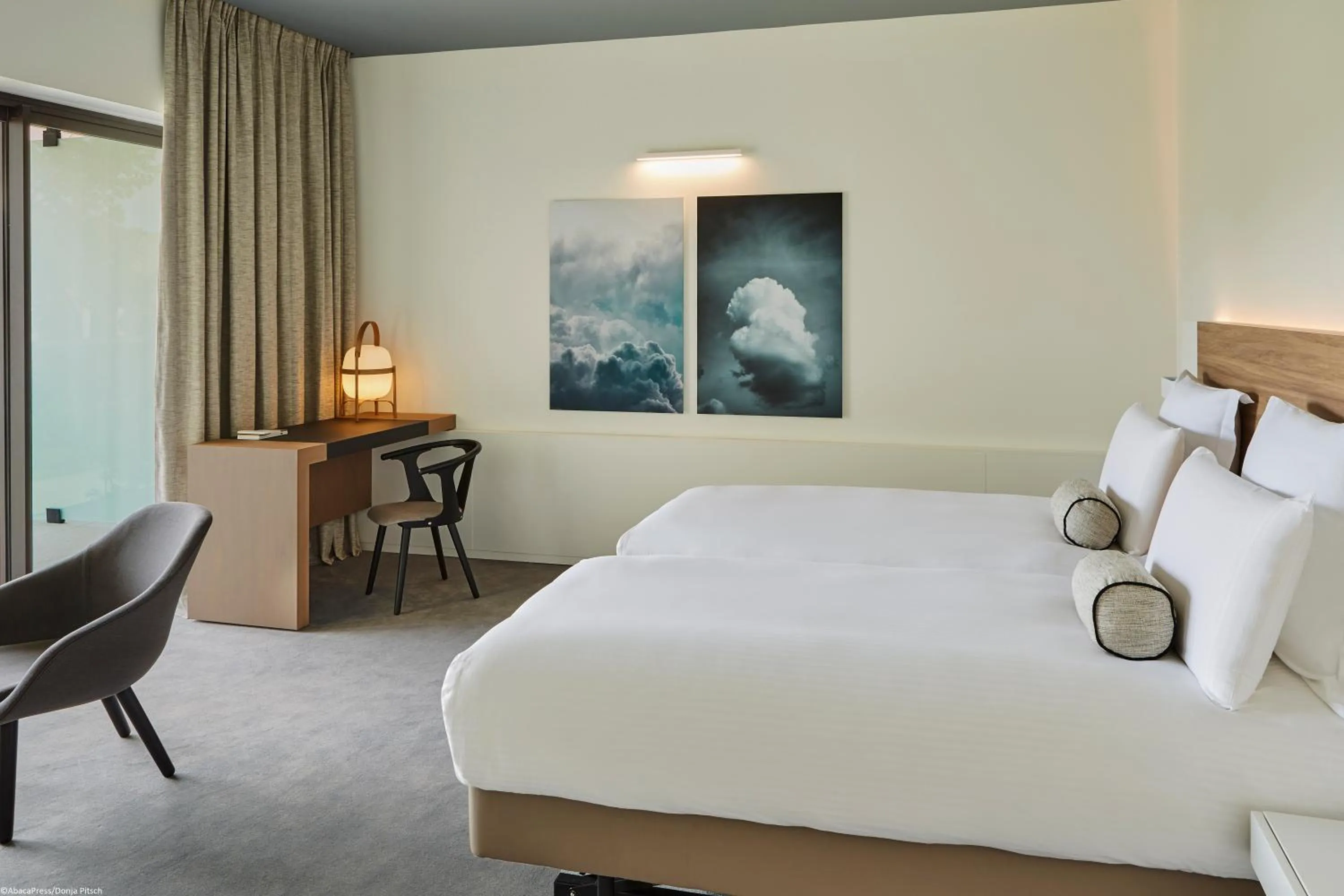 Bed in Le Domaine des Vanneaux Golf & Spa L'Isle Adam - MGallery Collection