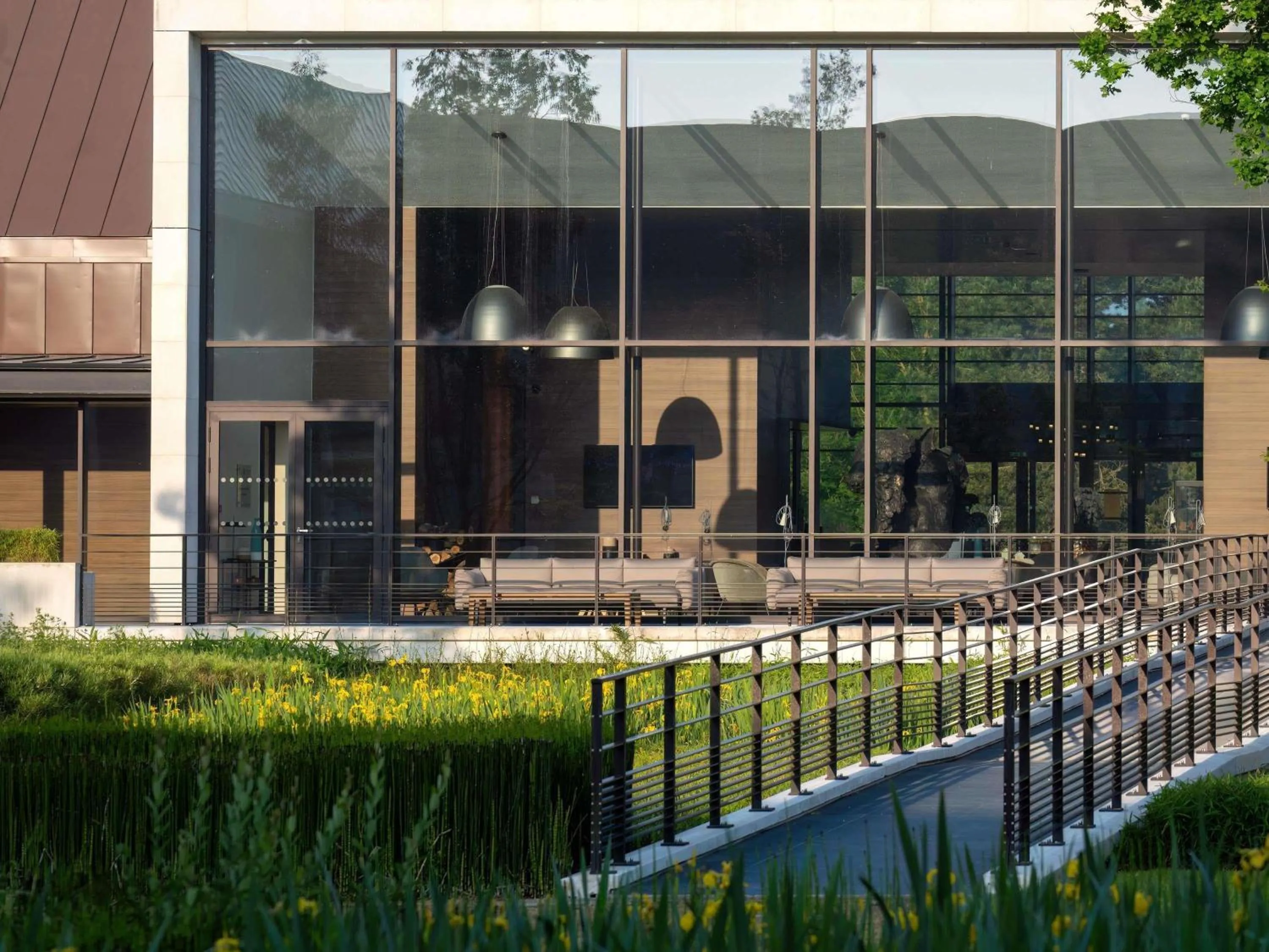 Property building in Le Domaine des Vanneaux Golf & Spa L'Isle Adam - MGallery Collection