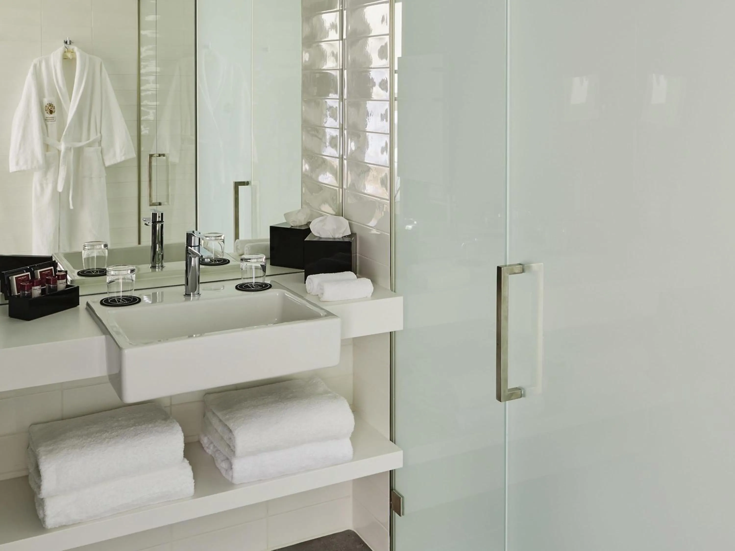 Bedroom in Le Domaine des Vanneaux Golf & Spa L'Isle Adam - MGallery Collection