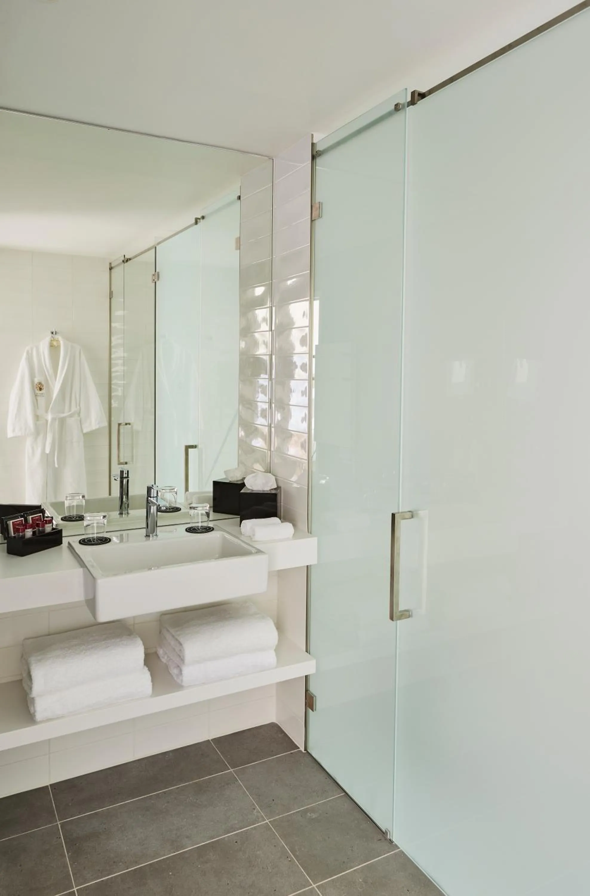 Bathroom in Le Domaine des Vanneaux Golf & Spa L'Isle Adam - MGallery Collection