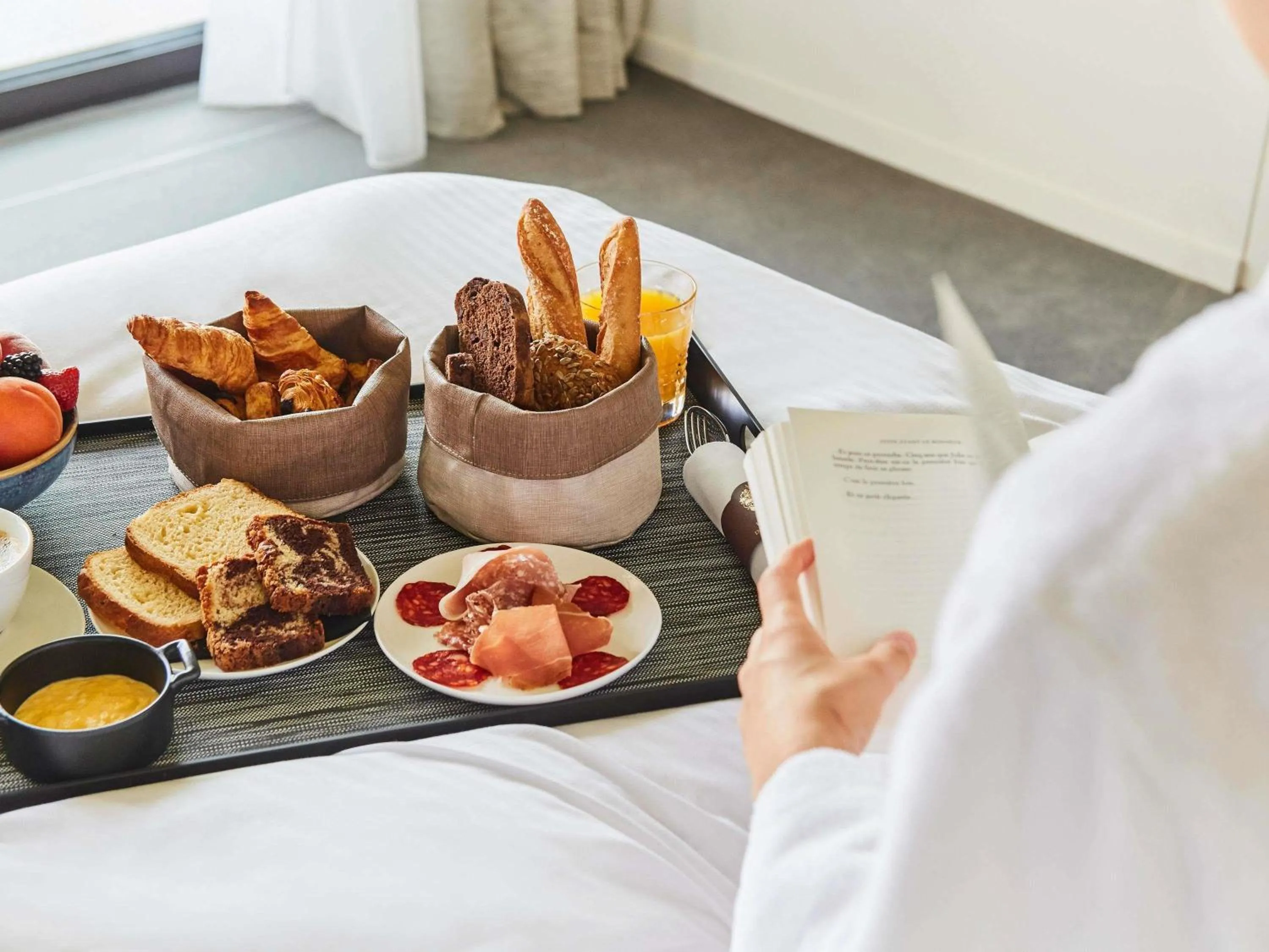 Superior King Room with Terrace and Forest View in Le Domaine des Vanneaux Golf & Spa L'Isle Adam - MGallery Collection