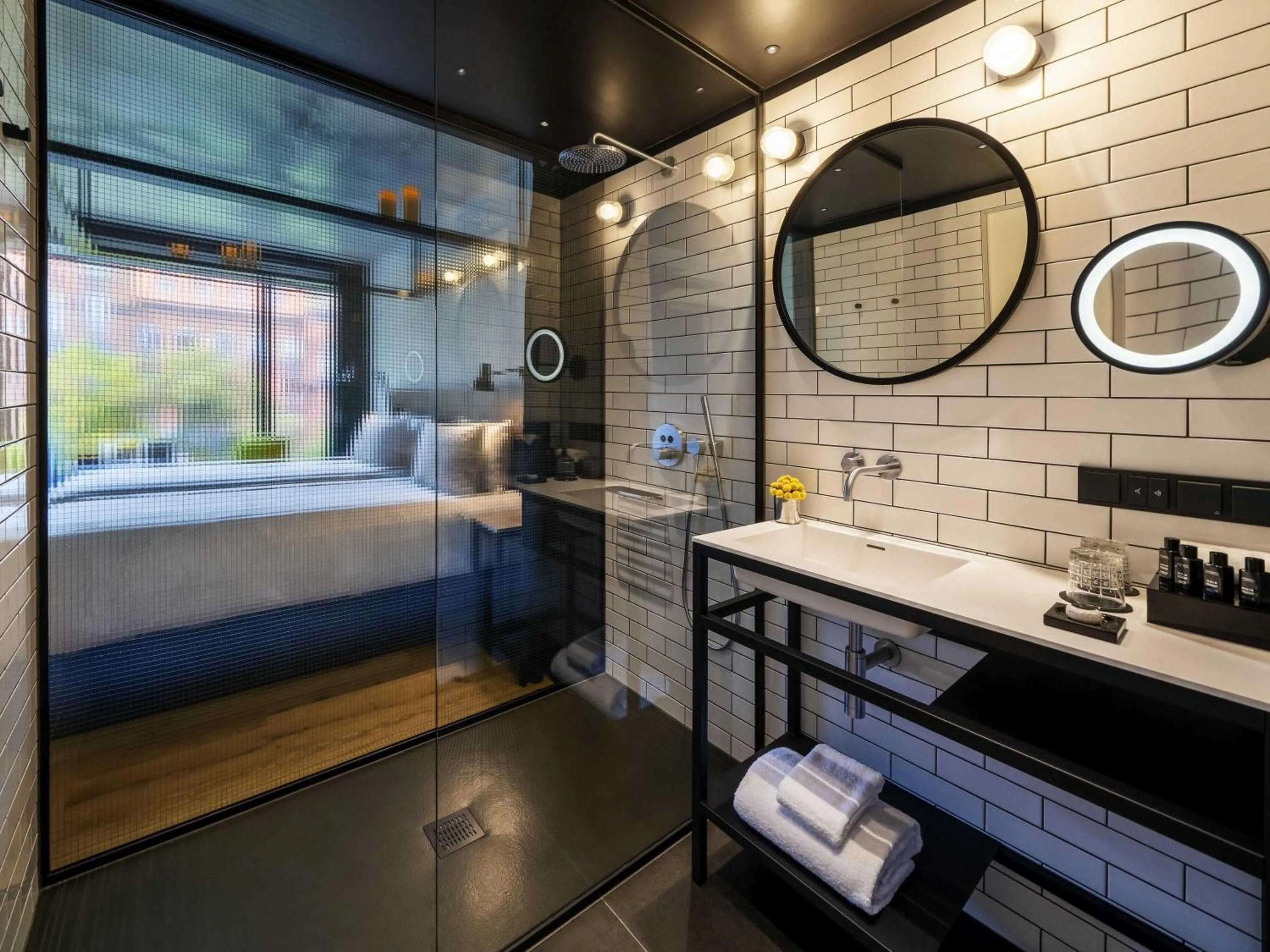 Bedroom in The Bridge Wroclaw - MGallery