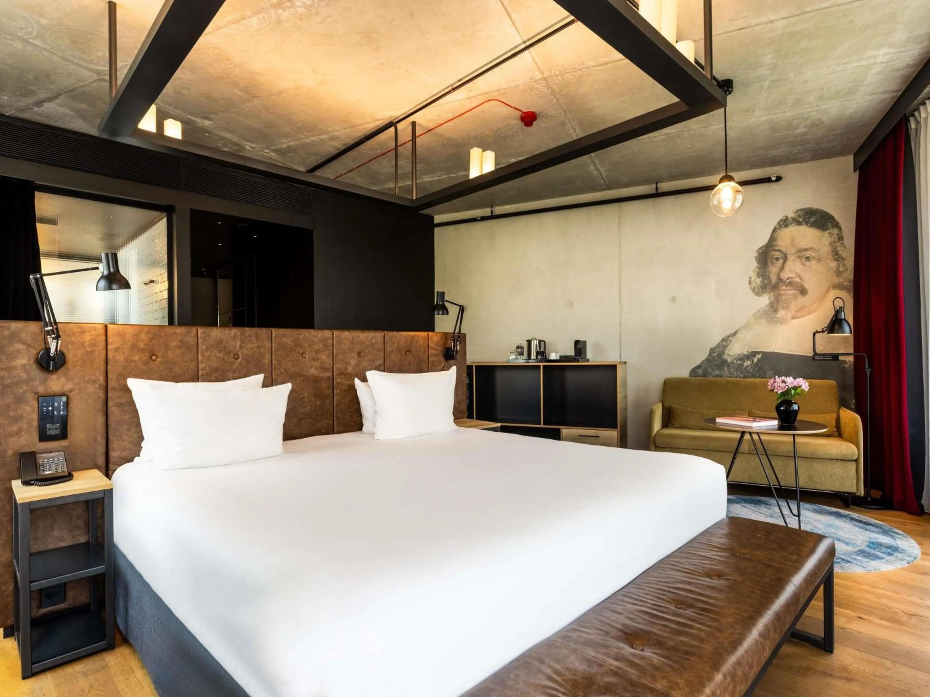 Bedroom, Bed in The Bridge Wroclaw - MGallery