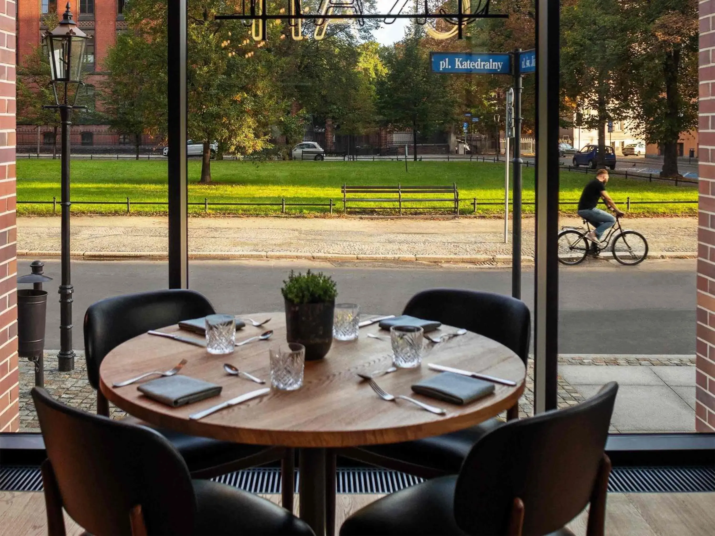 Restaurant/places to eat in The Bridge Wroclaw - MGallery Restaurant/places to eat in The Bridge Wroclaw - MGallery