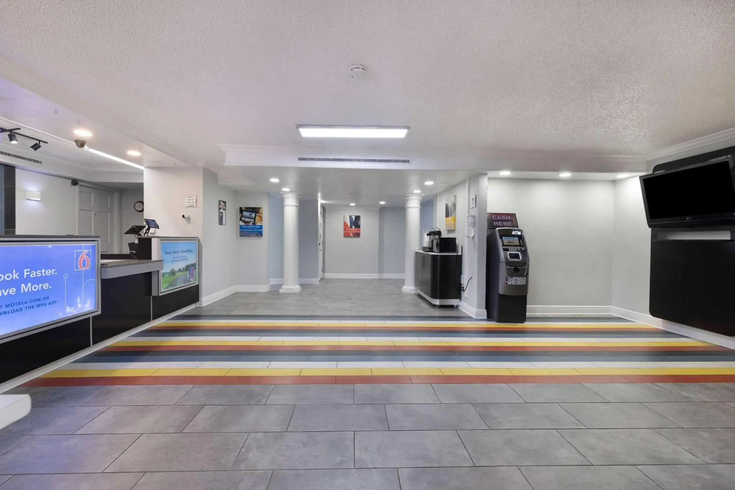 Lobby or reception in Motel 6-Beaumont, TX Lobby or reception in Motel 6-Beaumont, TX