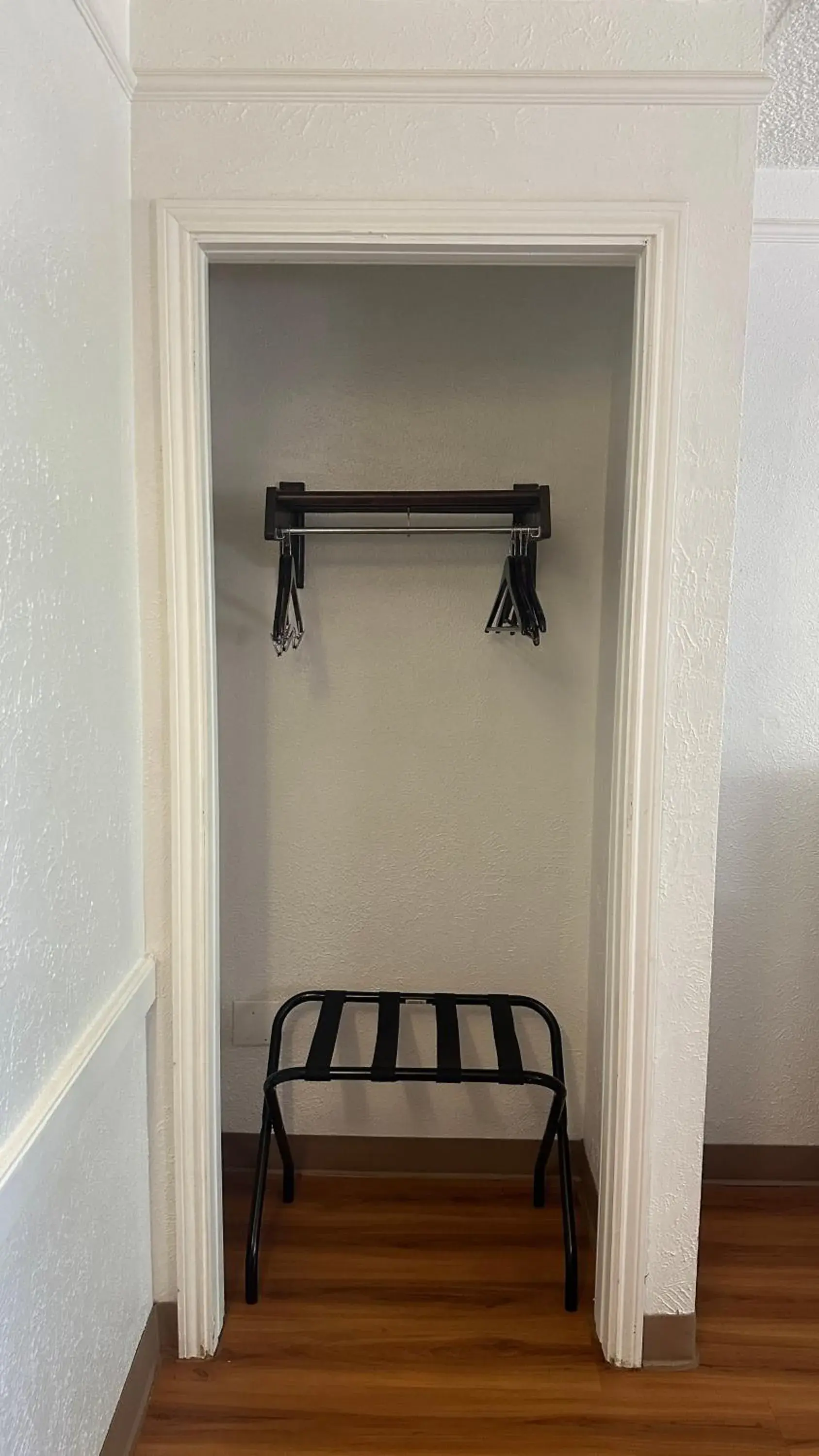 King Room - Disability Access - Smoking in Motel 6-Beaumont, TX King Room - Disability Access - Smoking in Motel 6-Beaumont, TX