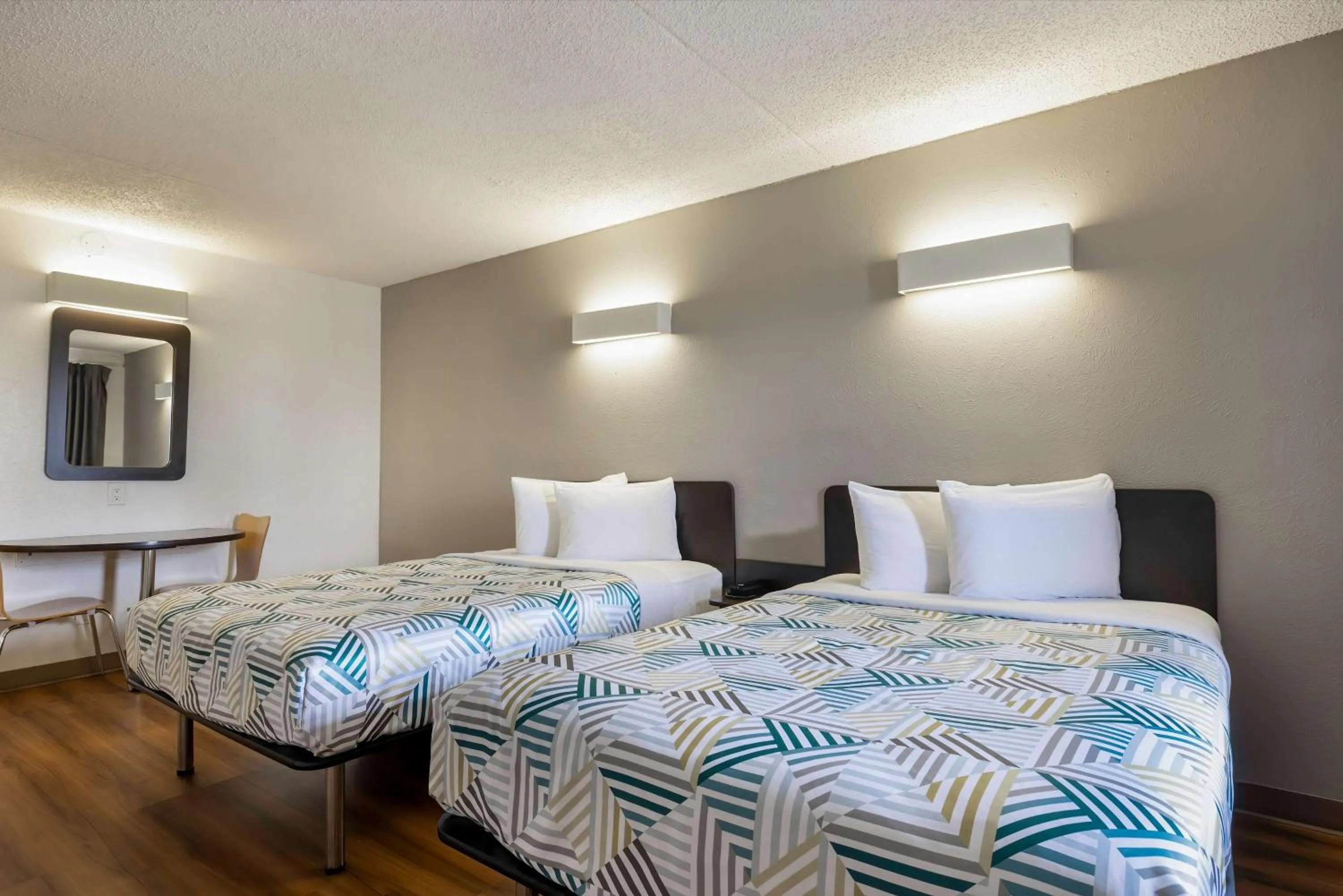 Bedroom, Bed in Motel 6-Beaumont, TX