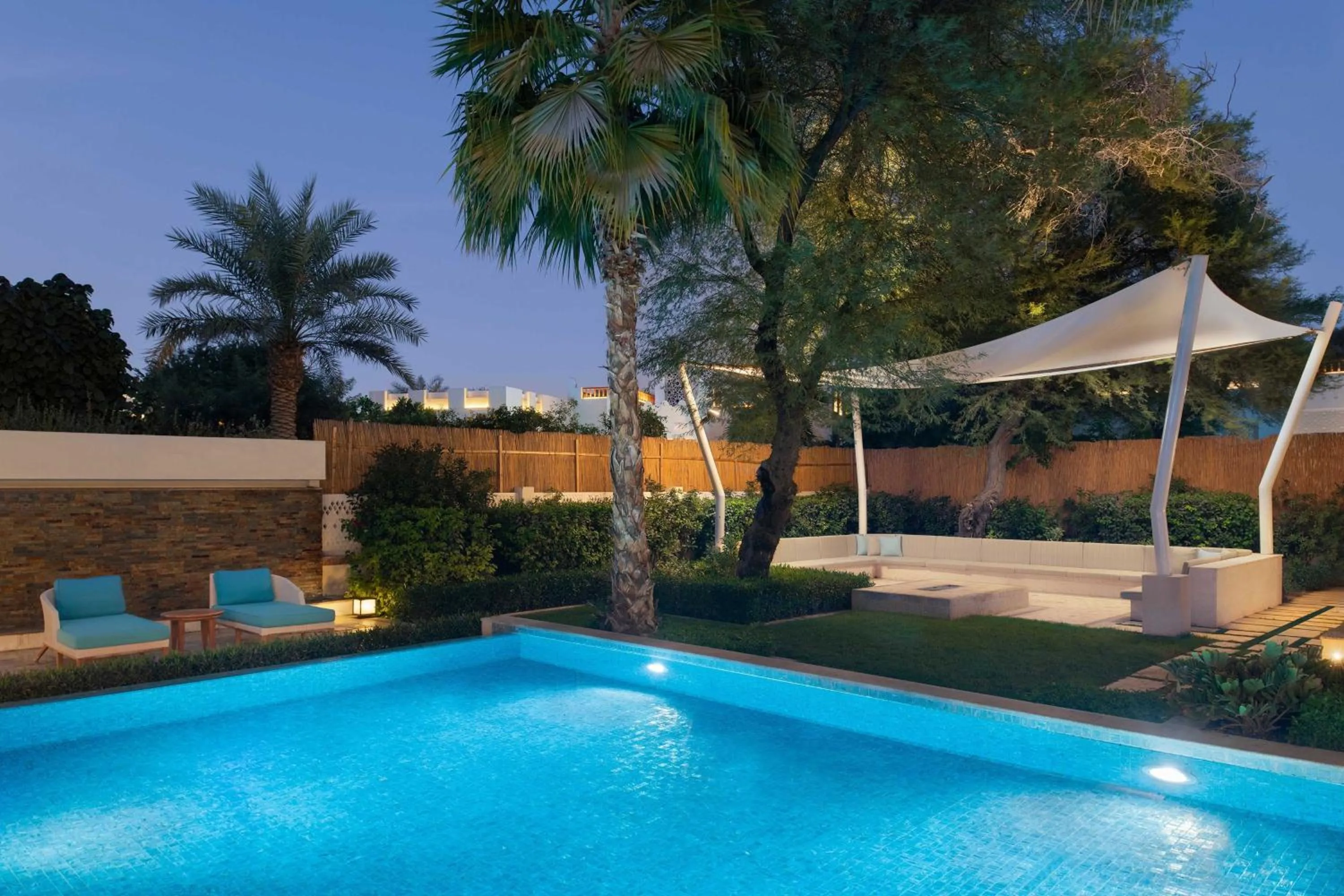 Swimming pool in Al Messila, A Luxury Collection Resort & Spa, Doha