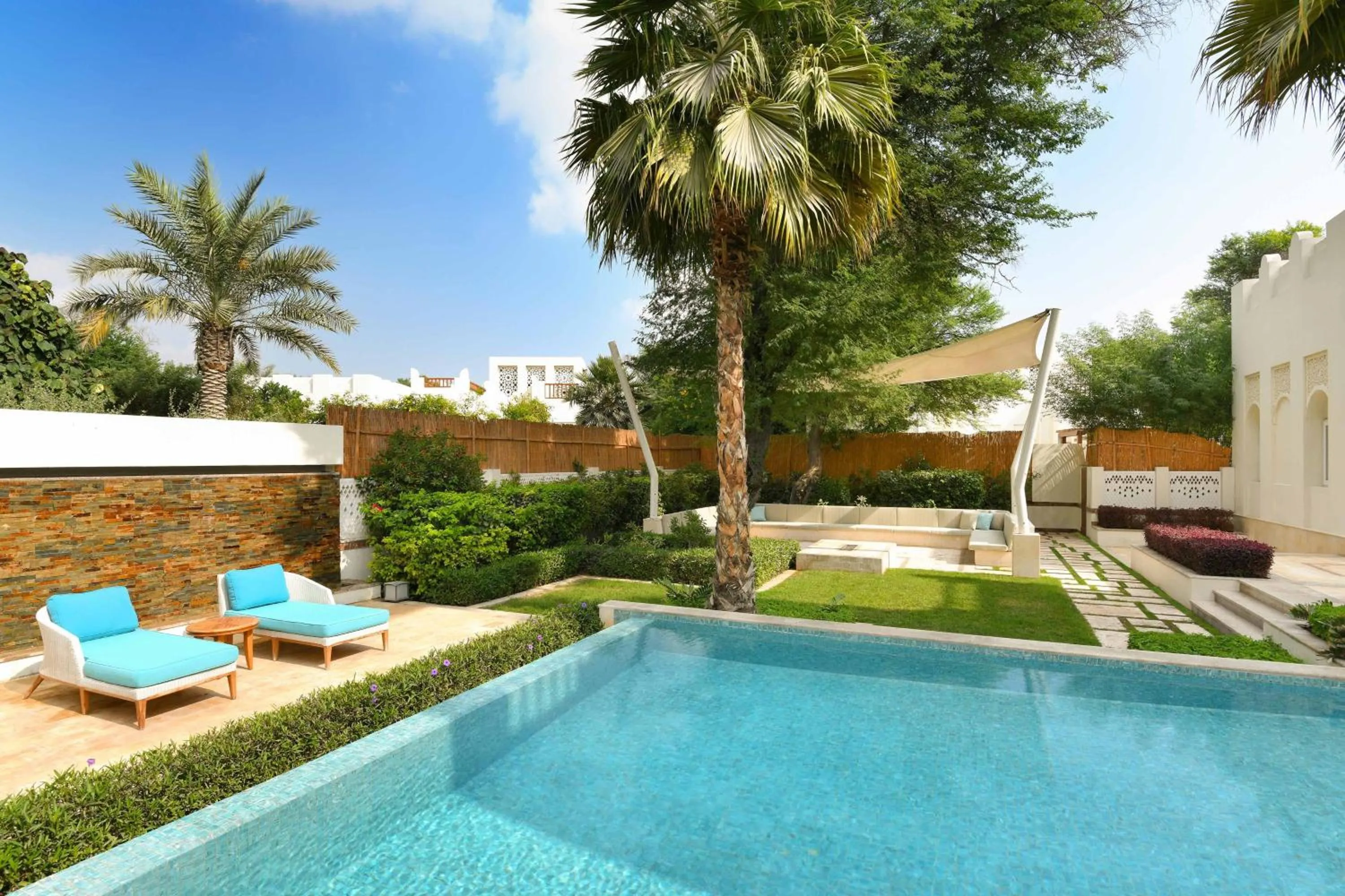 Swimming pool in Al Messila, A Luxury Collection Resort & Spa, Doha