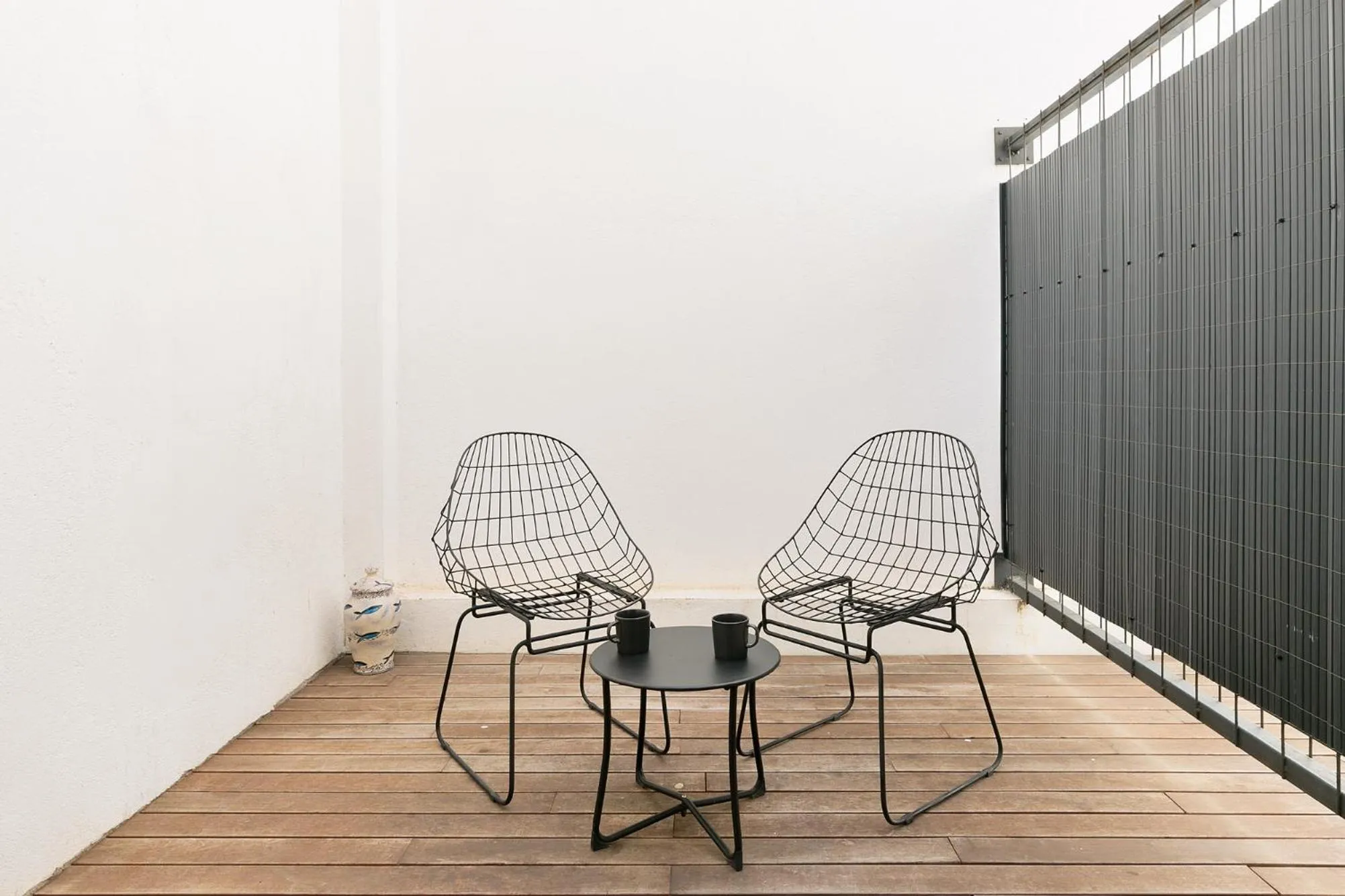 Balcony/Terrace in Arte Suites by Olala Homes