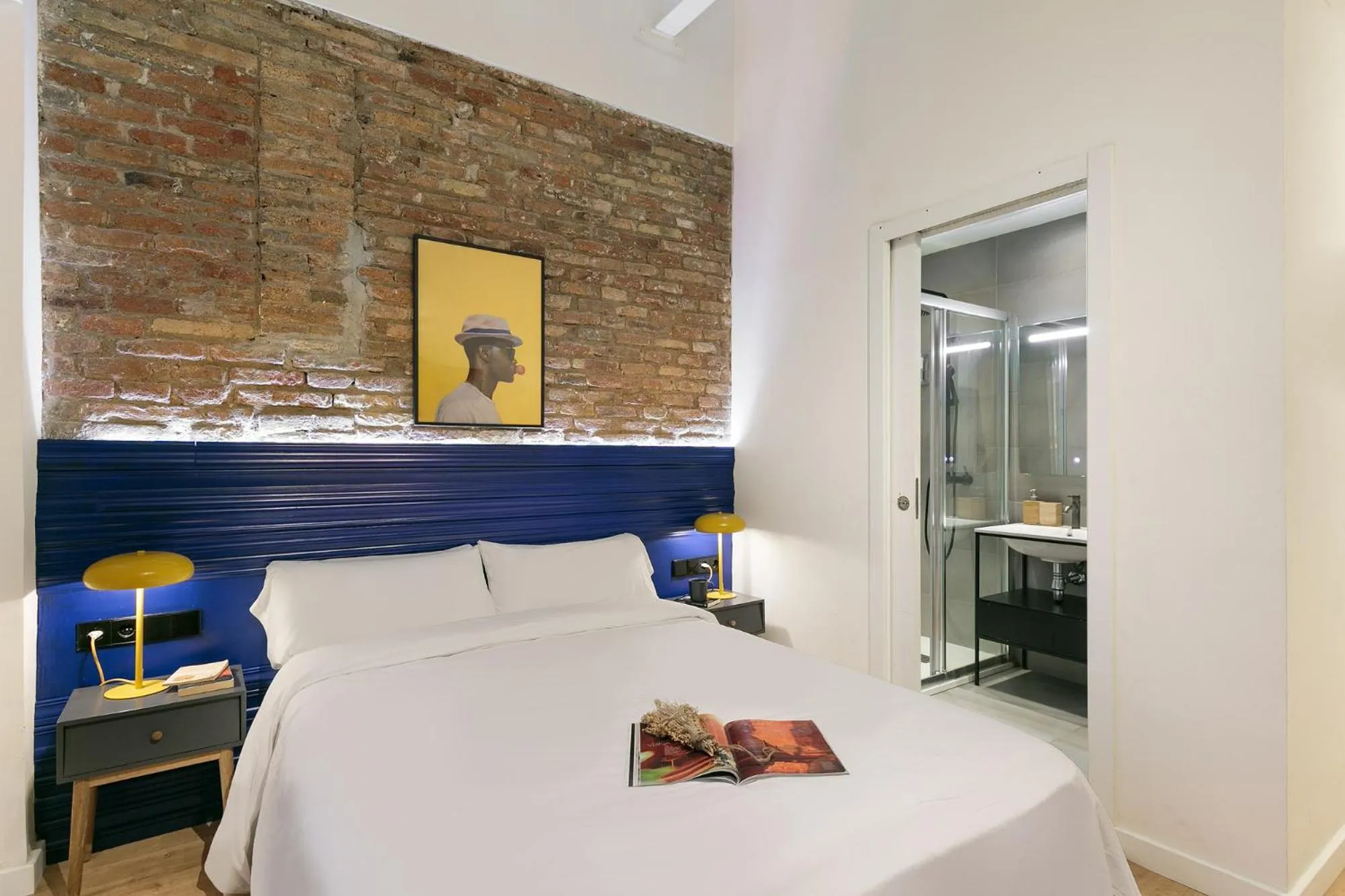 Bedroom, Bed in Arte Suites by Olala Homes