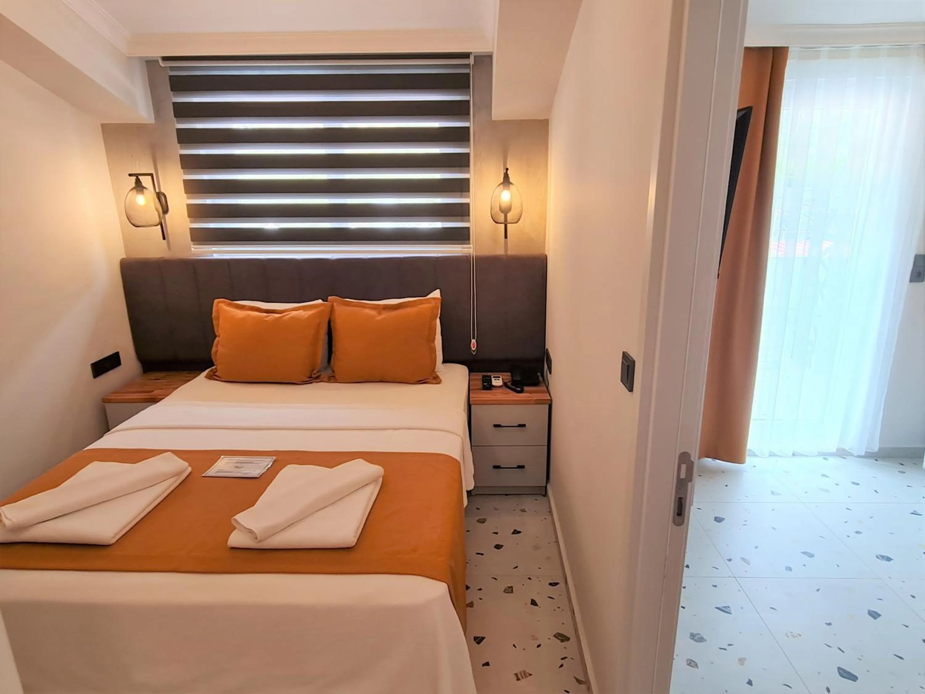 Bedroom, Bed in Tonoz Beach Hotel