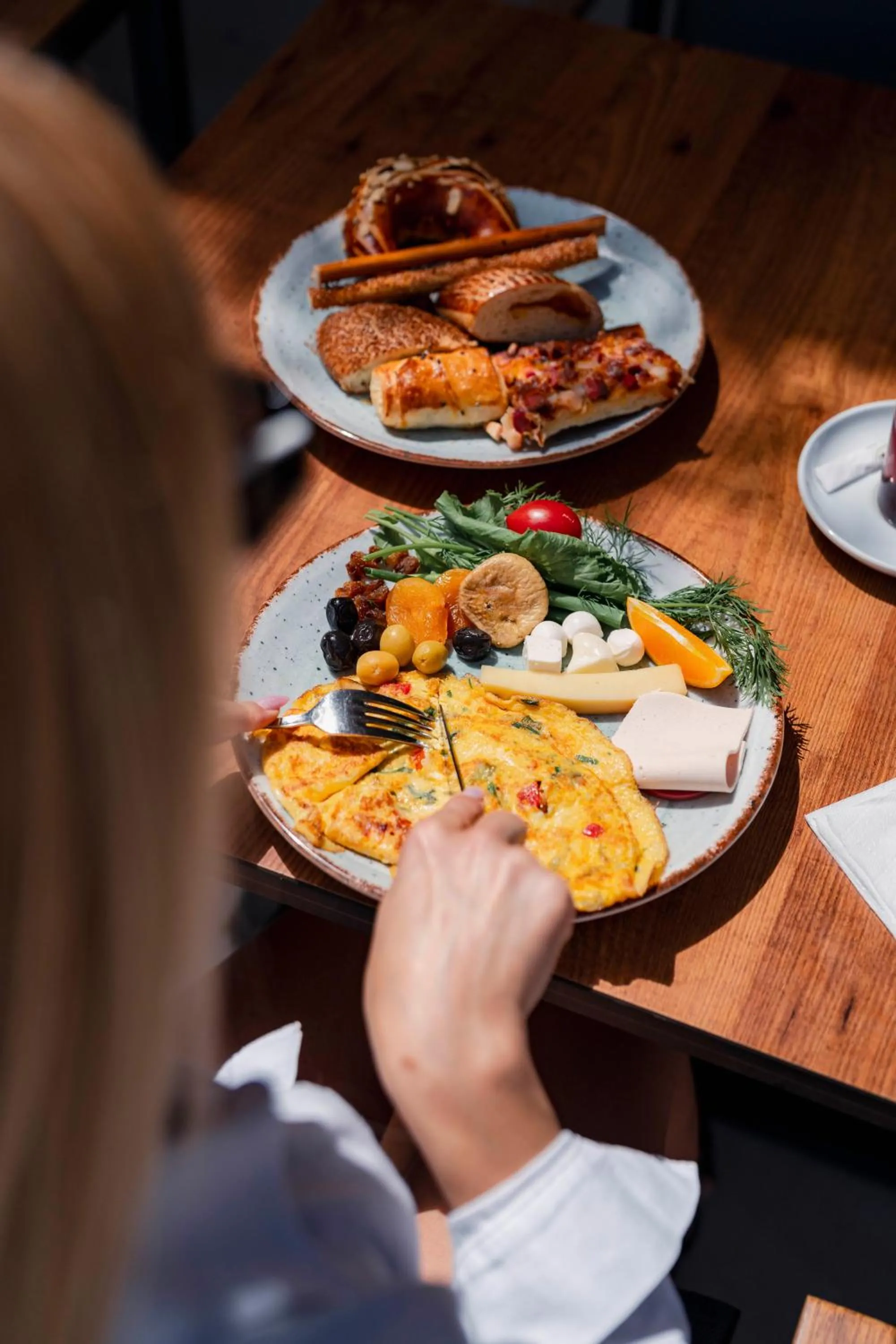 Restaurant/places to eat in Tonoz Beach Hotel