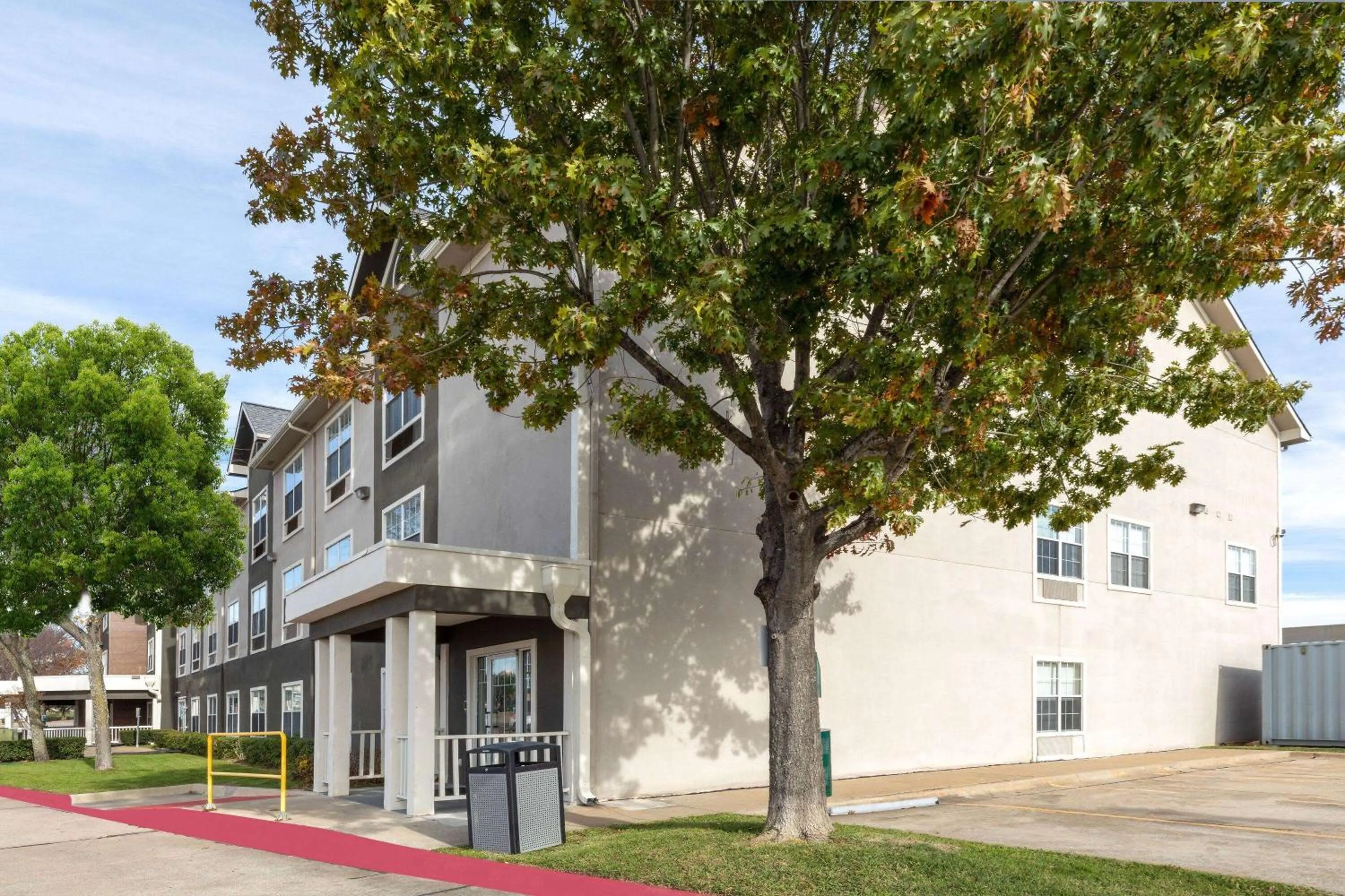 Day in La Quinta by Wyndham Rockwall