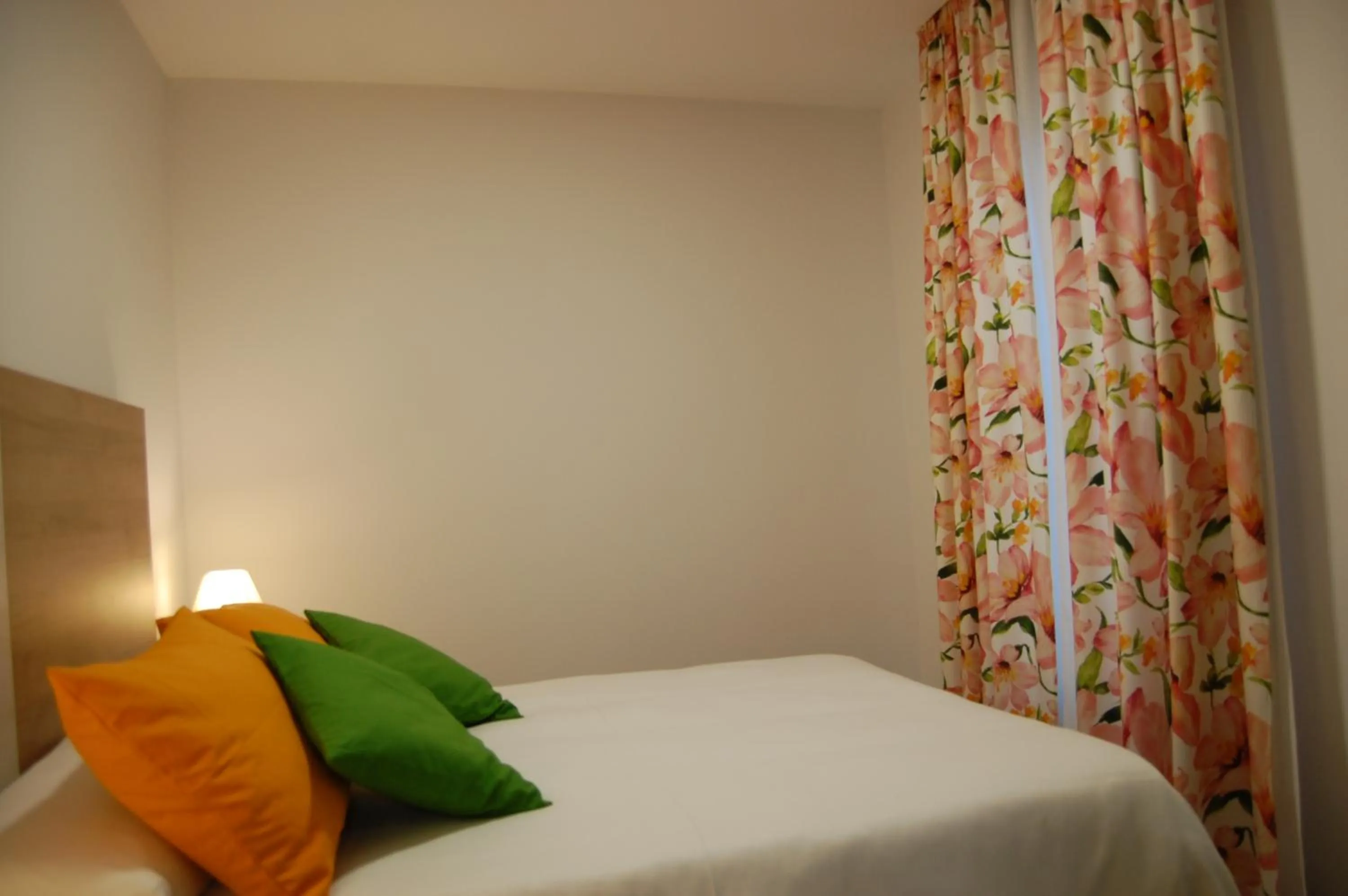 Bedroom, Bed in ALHAJAS DE CORDOBA