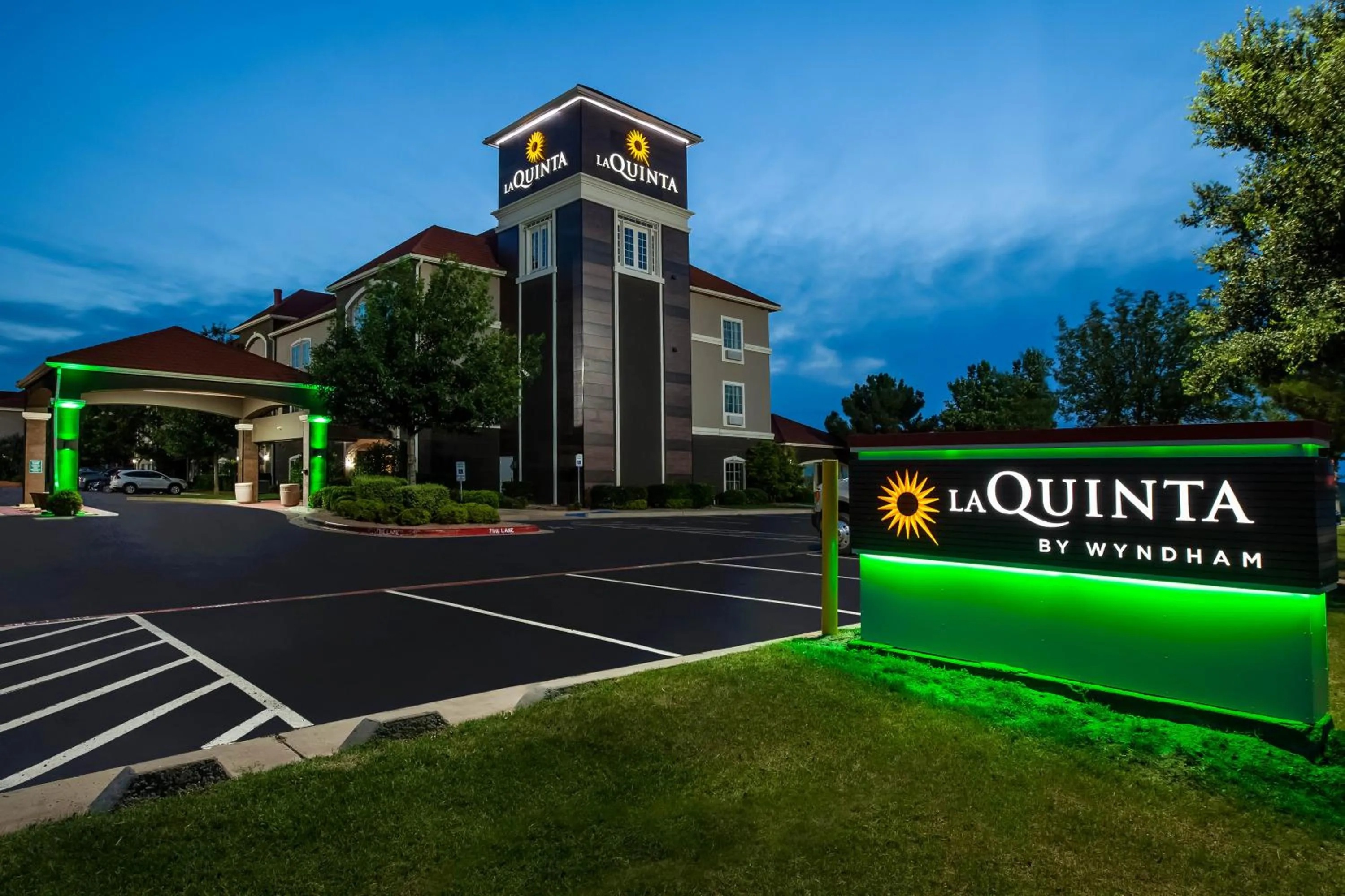 Property building in La Quinta by Wyndham Lubbock North