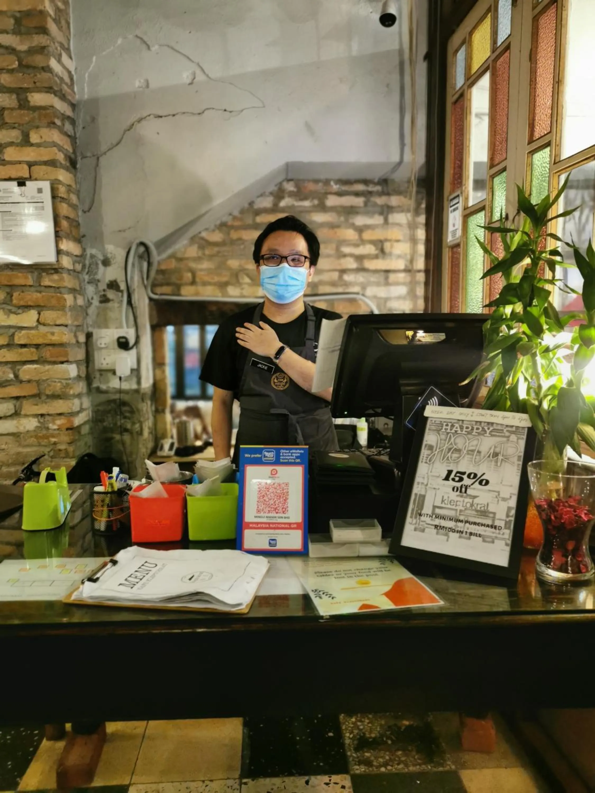 Restaurant/places to eat in Mingle Highstreet - CoWorking Hub